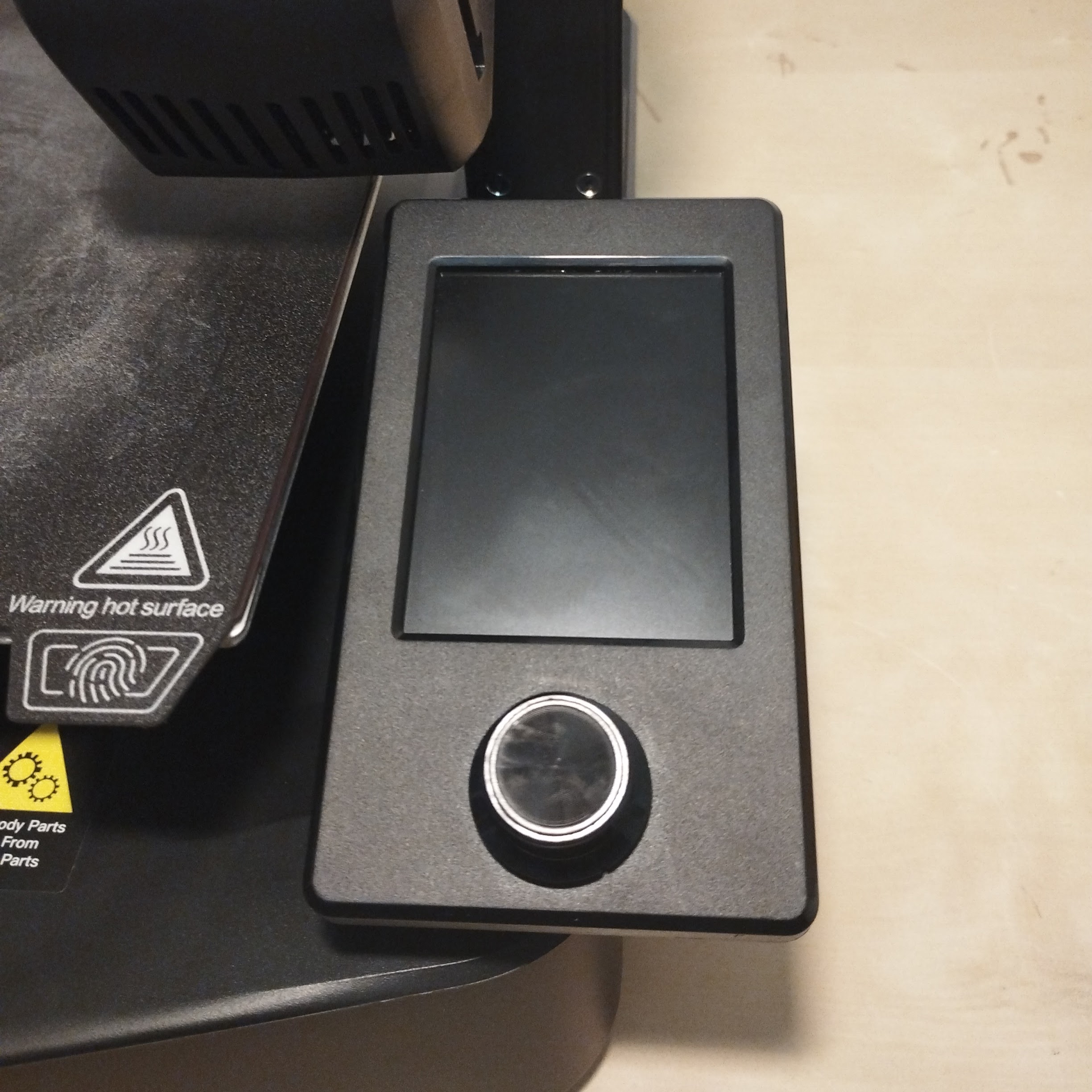 Ender 3 V3 SE smaller screen panel support