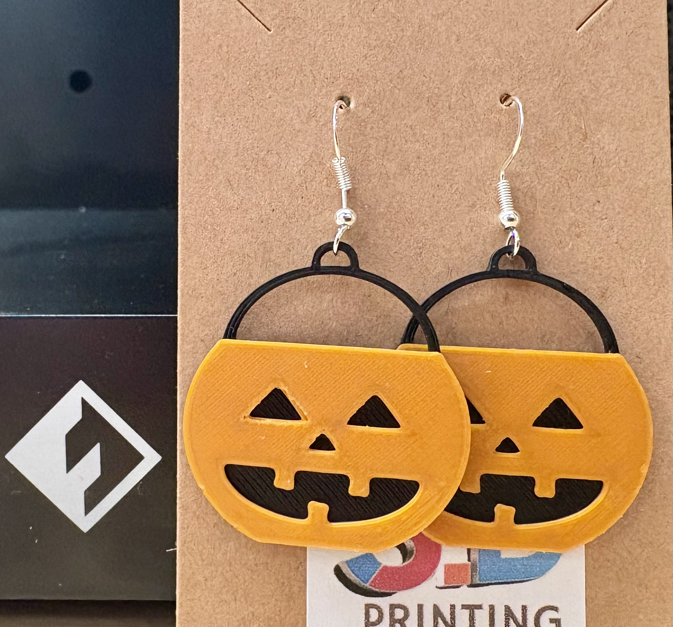 Pumpkin candy pale earrings