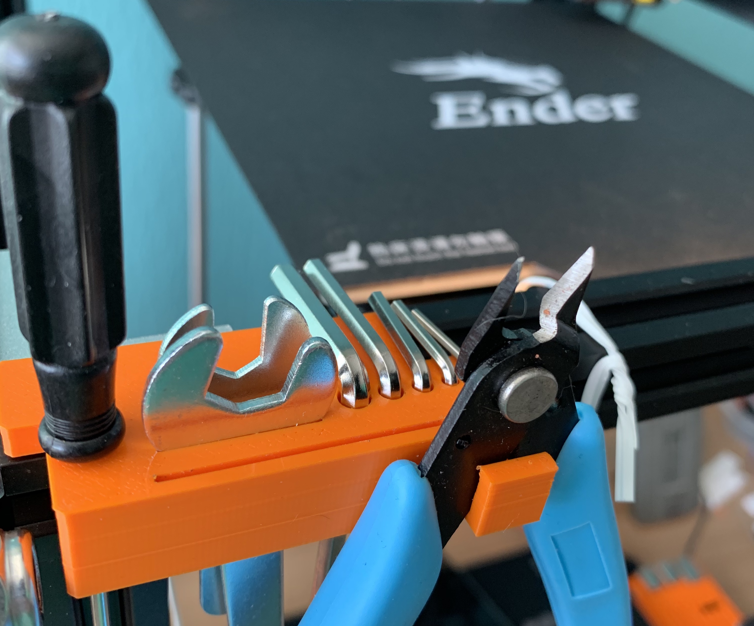 Ender-5 Tool Holder (Remix, update 2021-04-08)