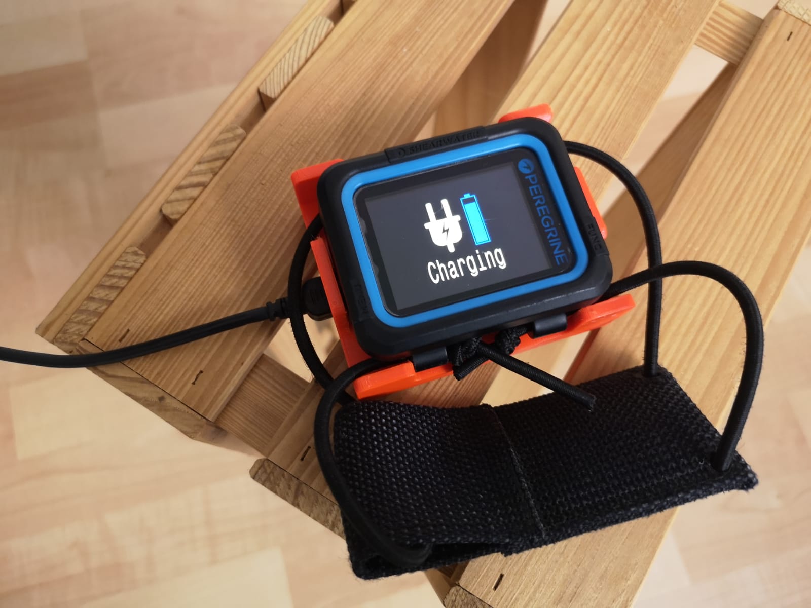 Shearwater Peregrine Charger Cradle