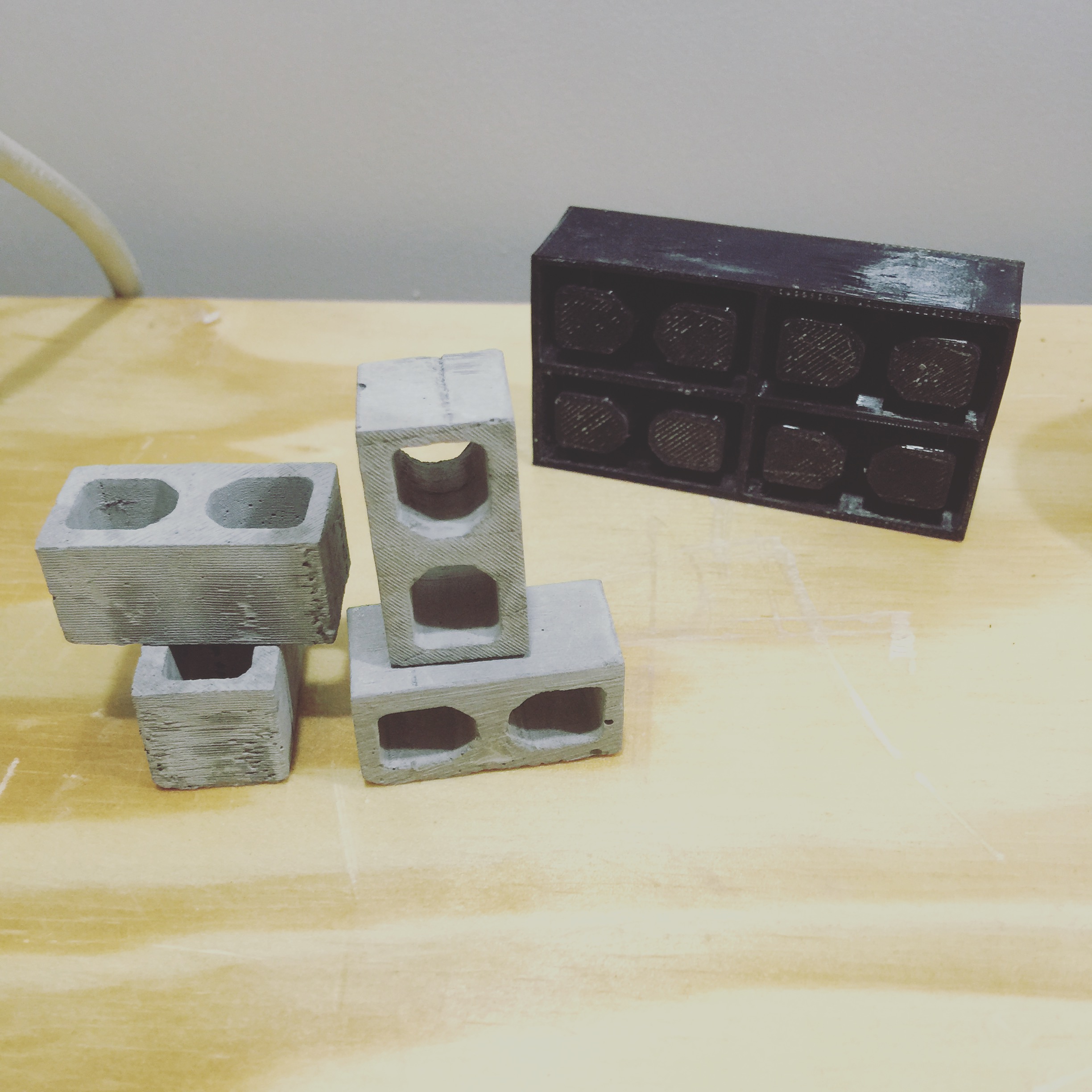 4 Miniature cinder block mold