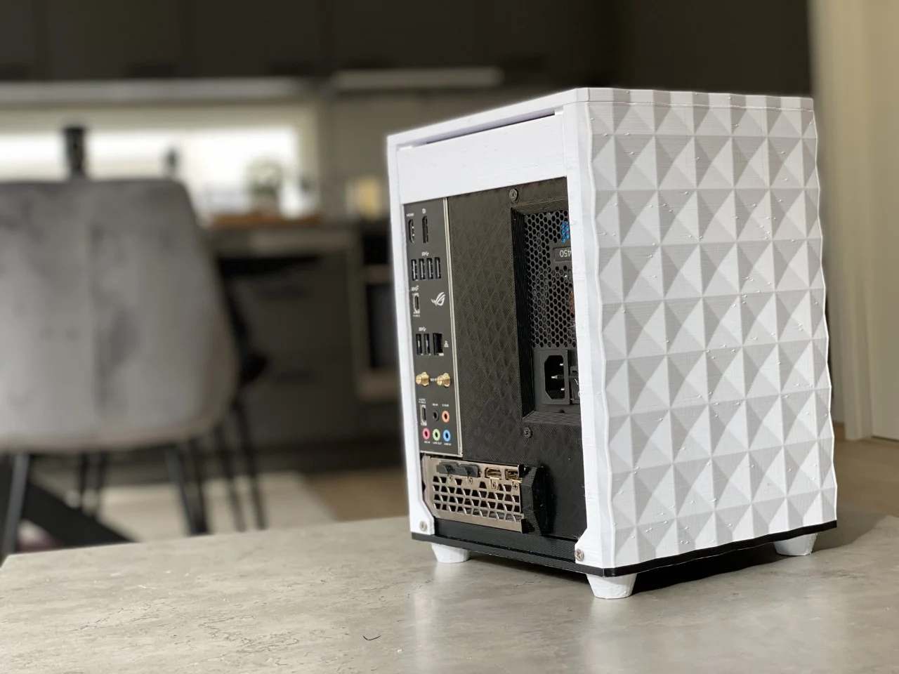MINI ITX COMPUTER CASE