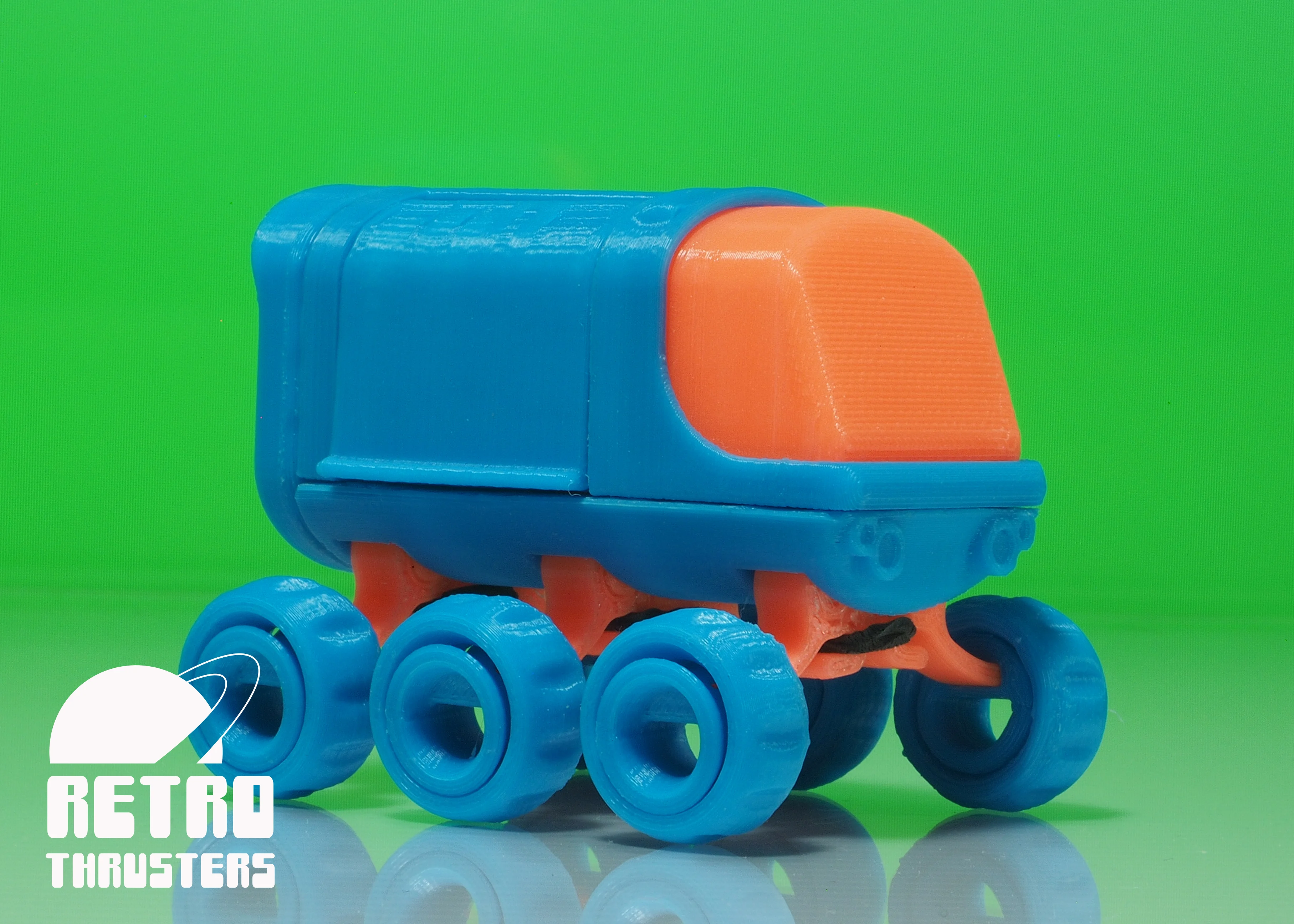 Retro Thrusters RT2 - Sci-fi space buggy rover toy - no supports