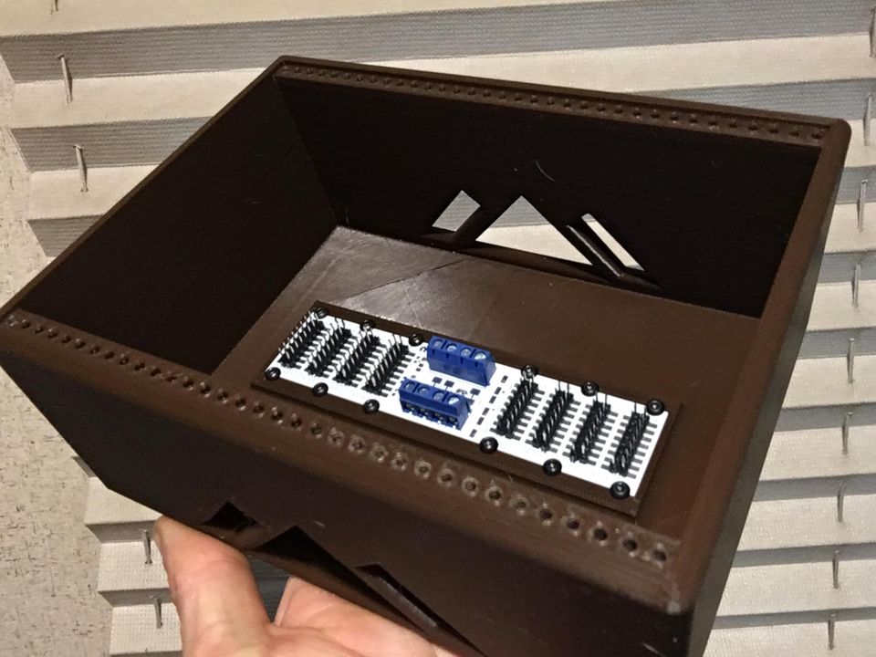 Pyramid Modular Skiff Case