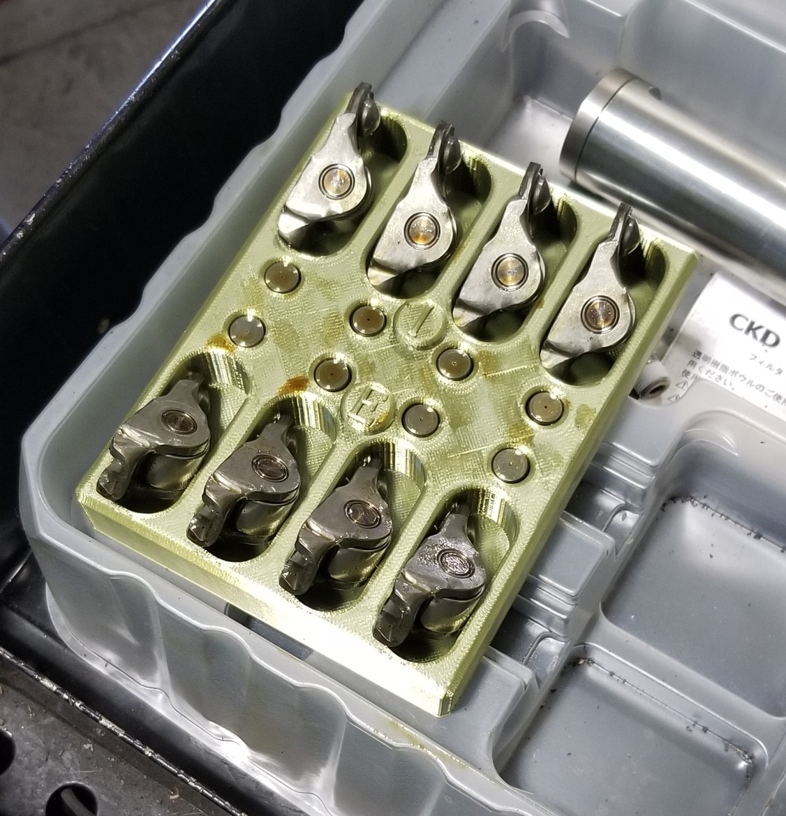 rocker and shim tray