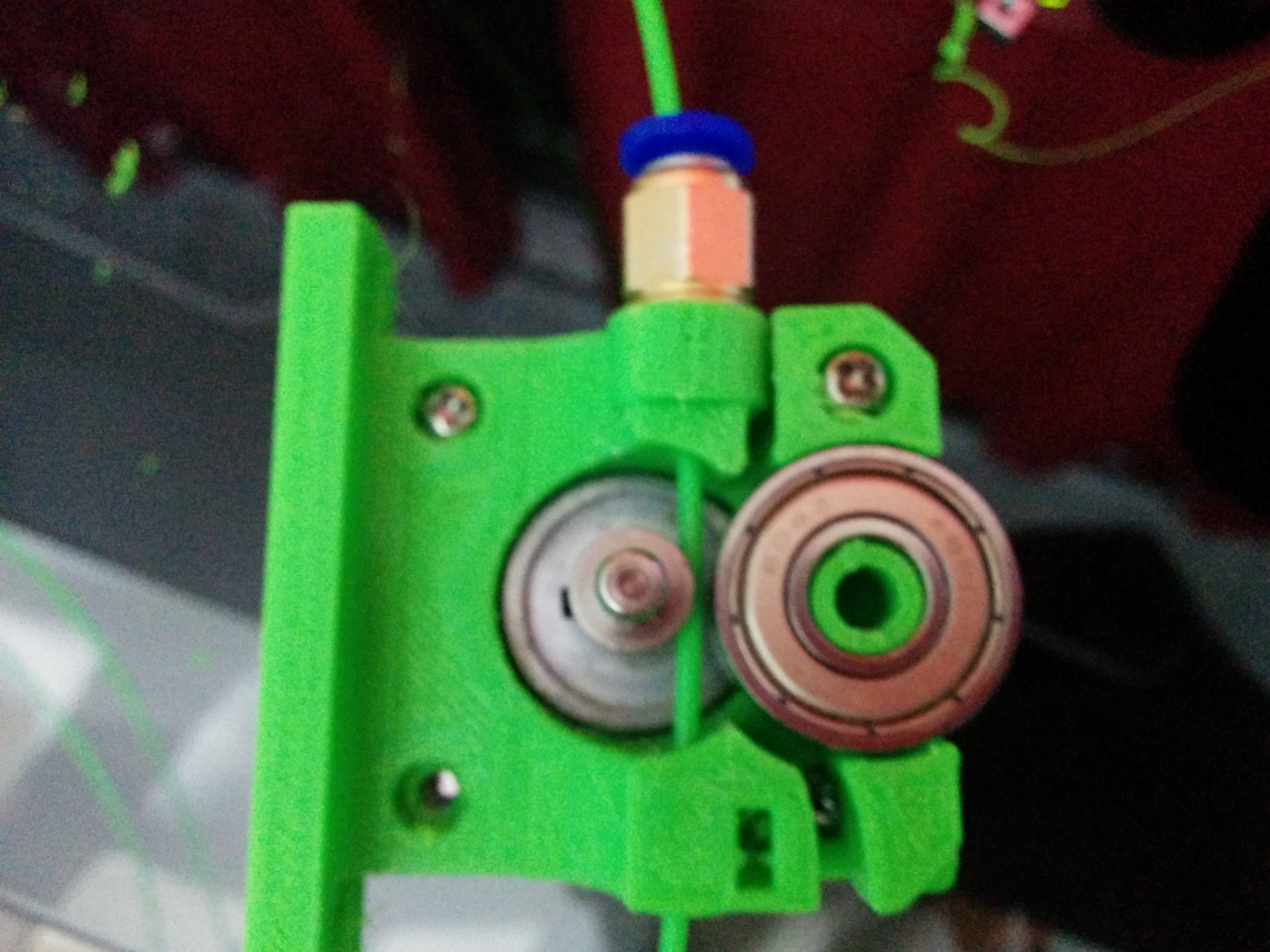 compact bowden extruder using jhead normal push-fit