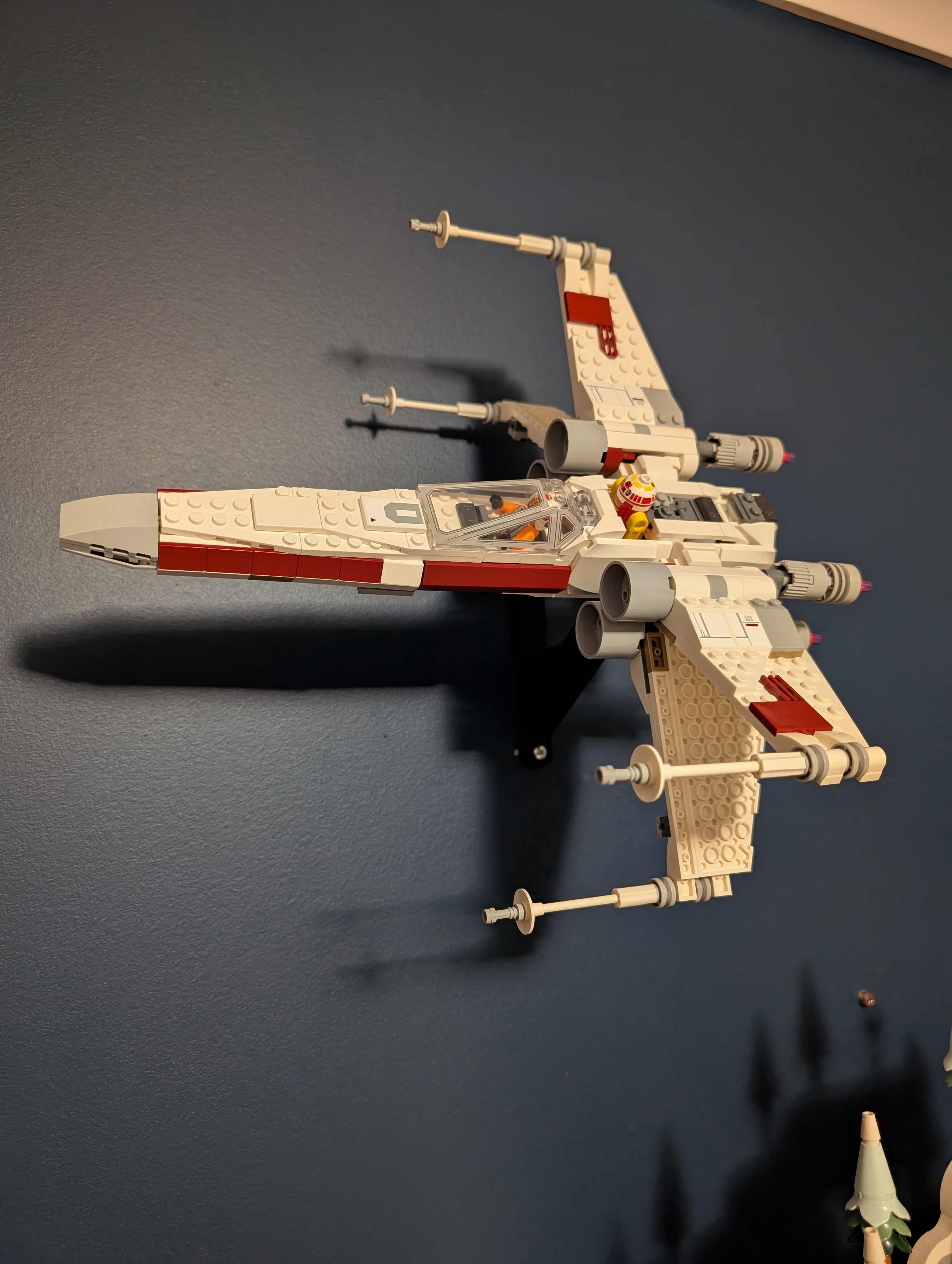 Wall Mounts for Lego TIE Fighter & X-Wing Mash-up (75393)