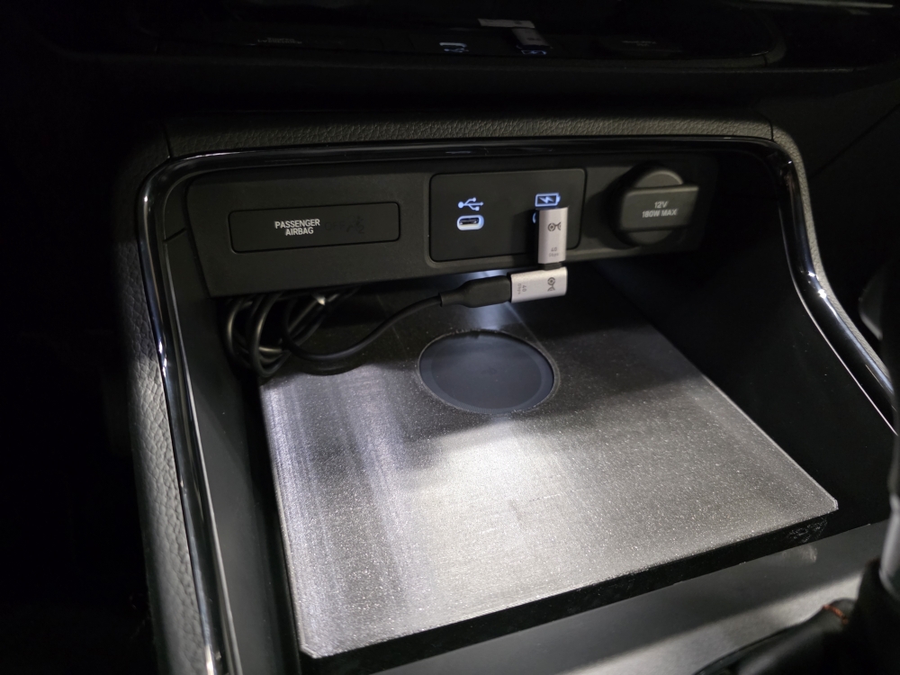 Honda CR-V MagSafe puck holder