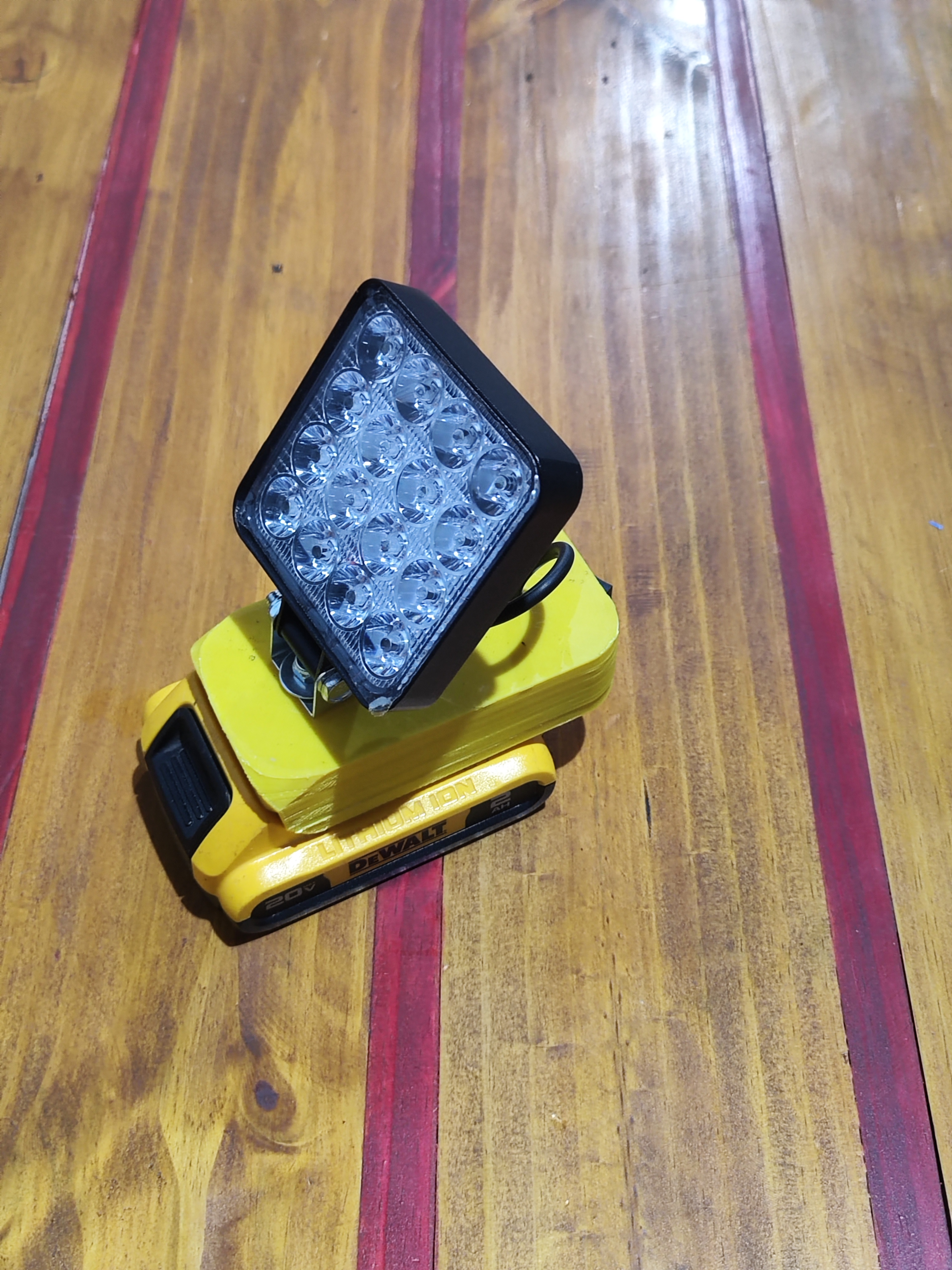 Adaptador Dewalt Battery 20v - Lamp
