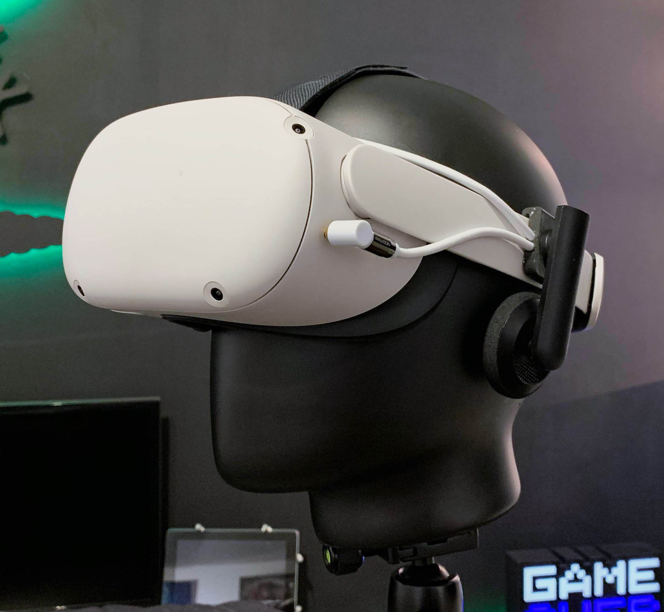 Oculus Quest 2 Headphone Mount