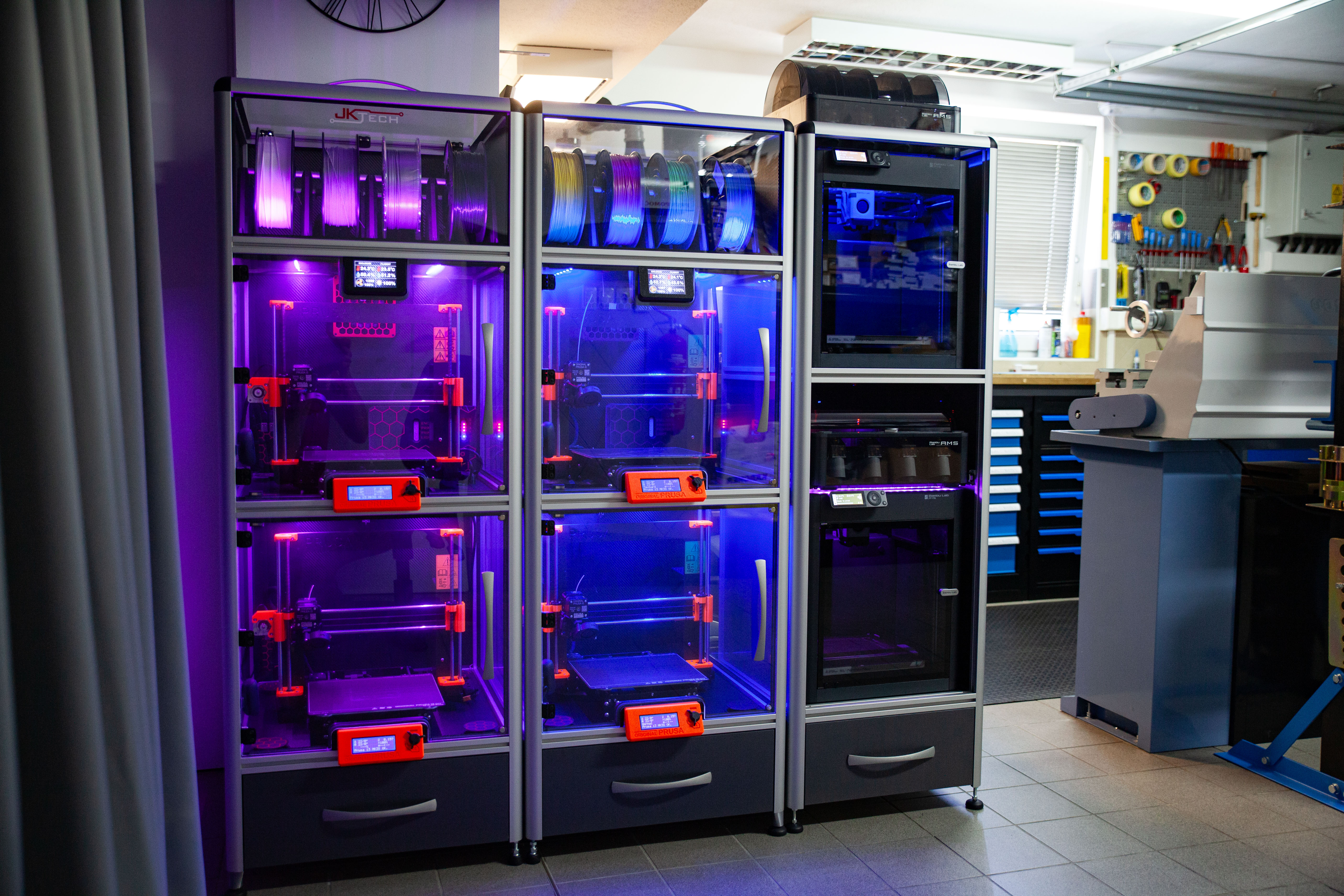 DIY Smart 3D Printer Enclosure - by JKTech