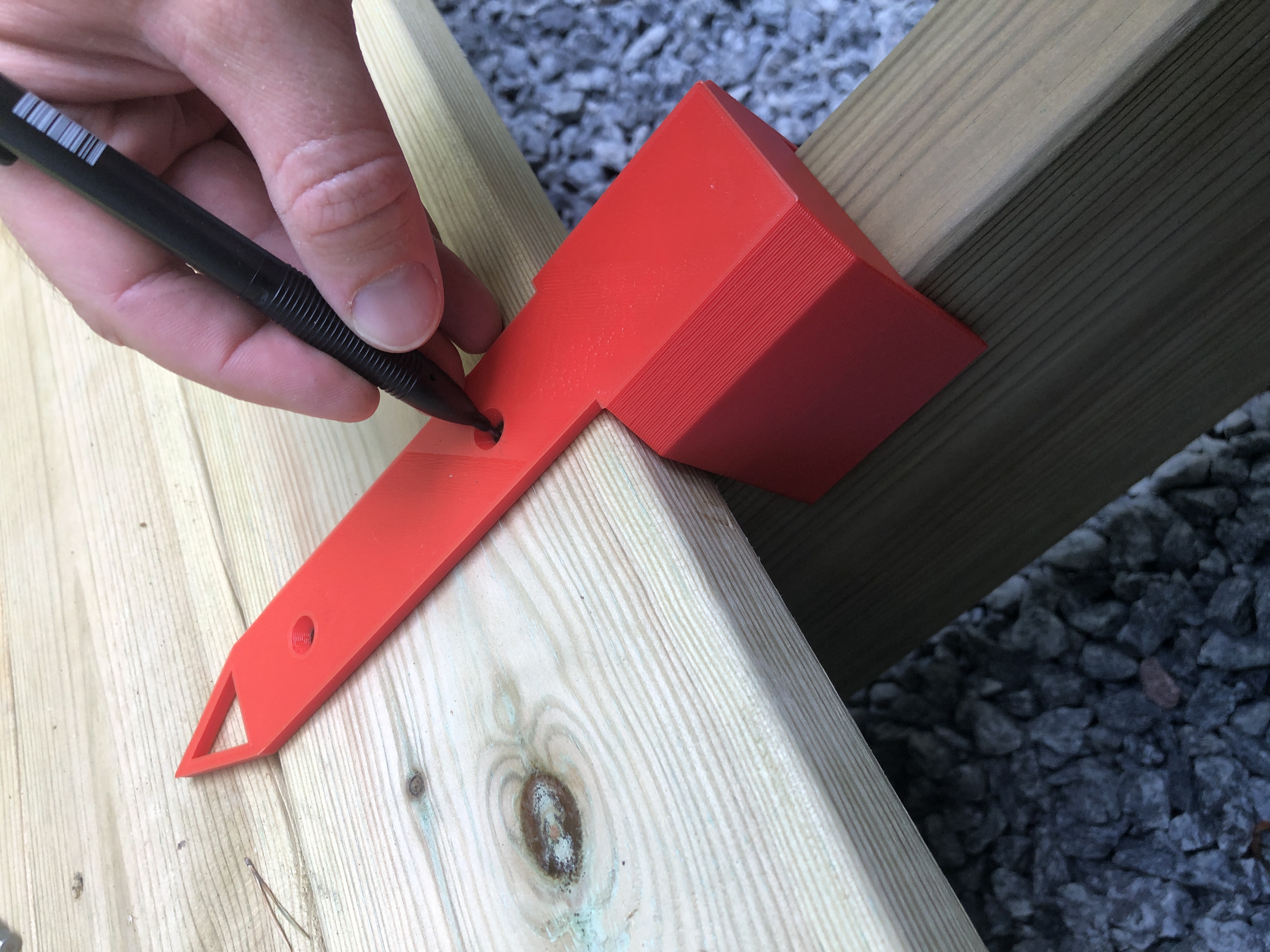 Decking hole alignment jig