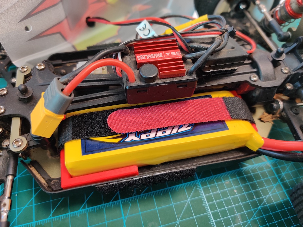 LC Racing / Tacon / WLtoys LiPo battery holder