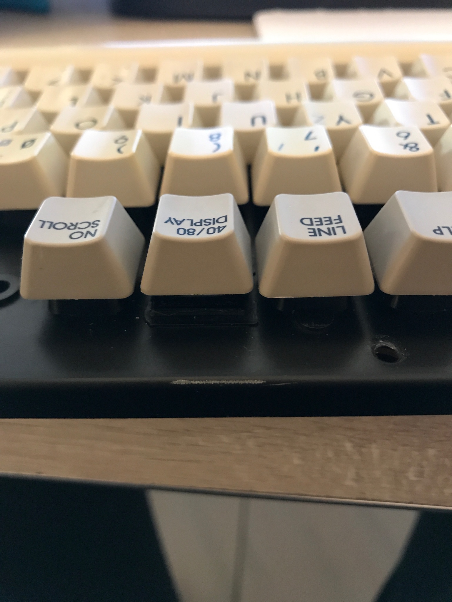 Commodore 64 / 128 latching Key Adapter