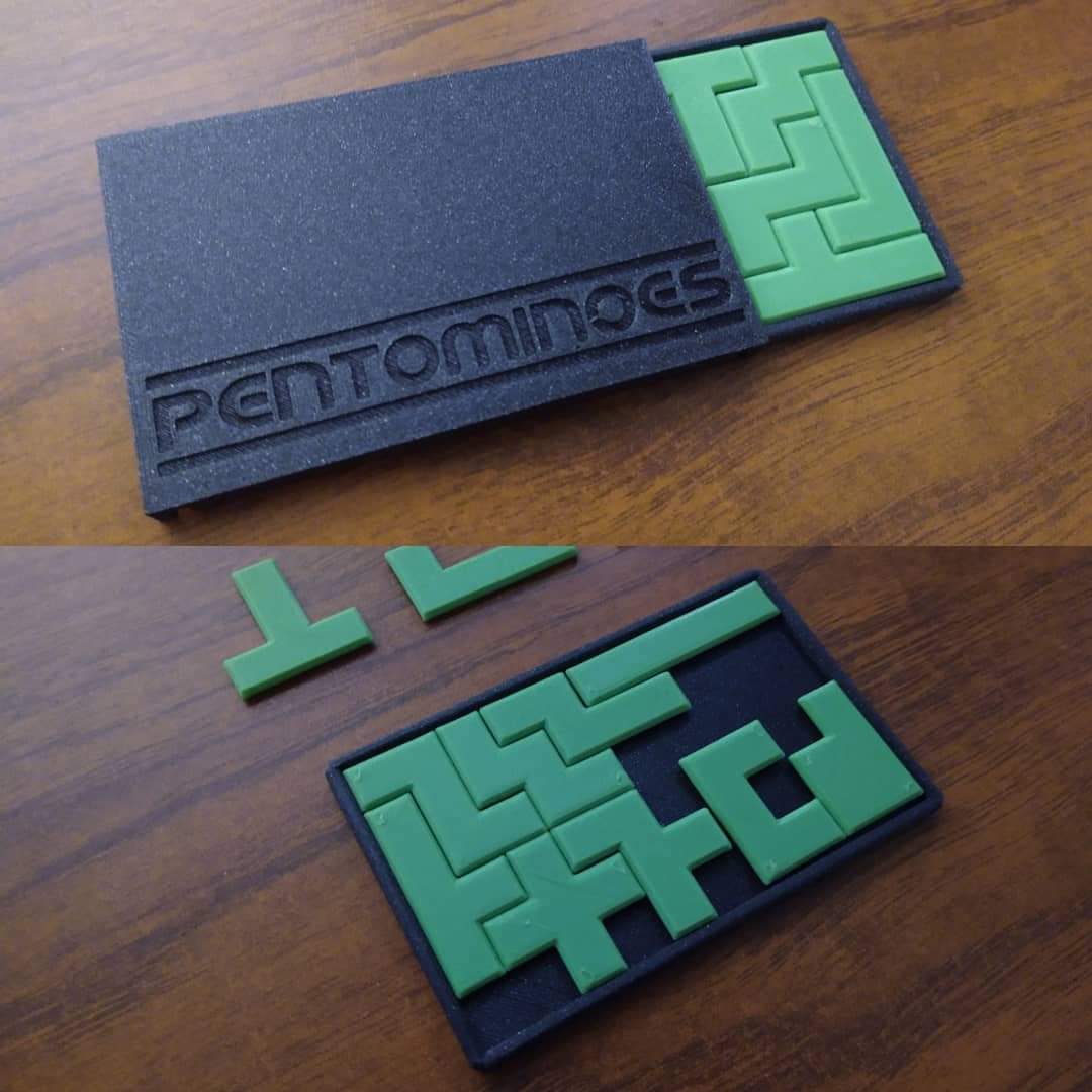 Pentominoes pocket puzzle