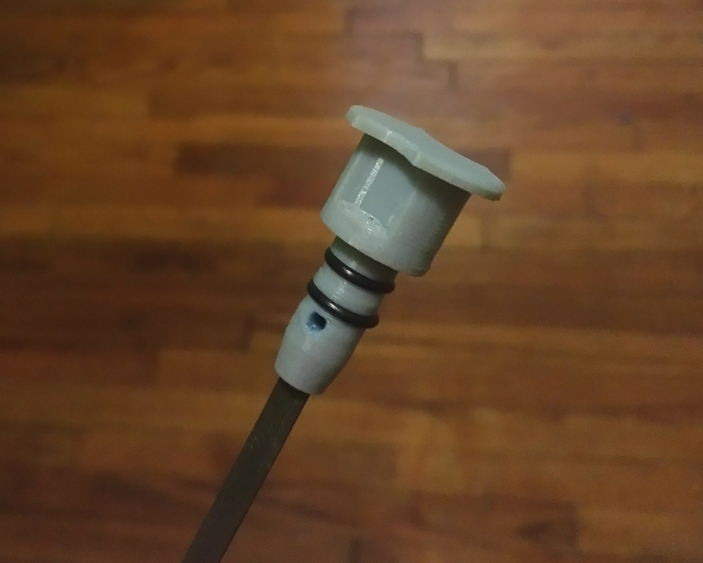 Low Profile O-Ringed Oil Dipstick Handle