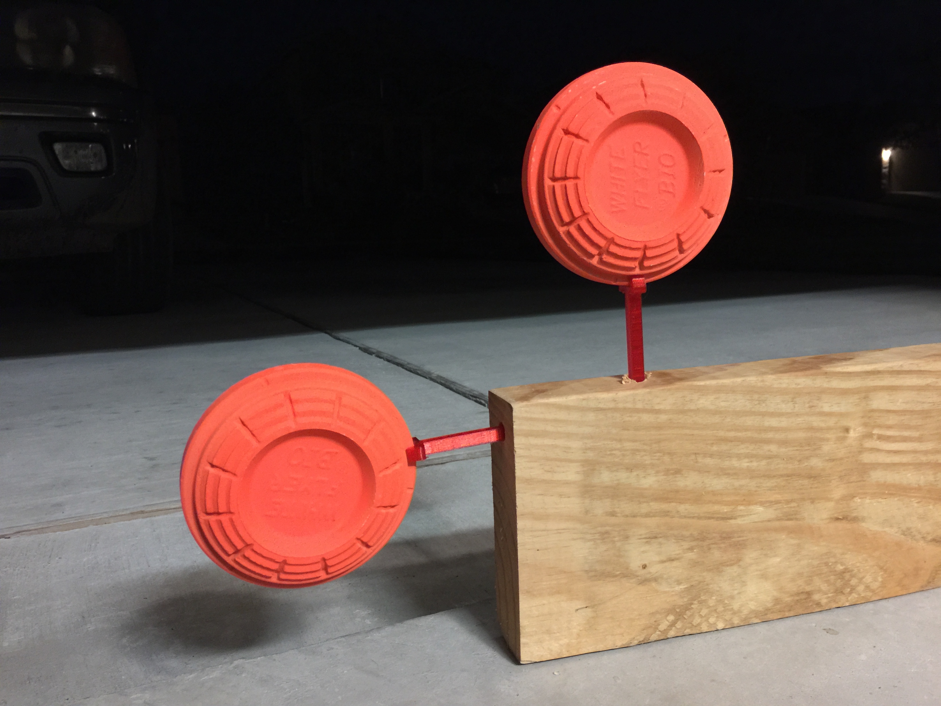Skeet holder