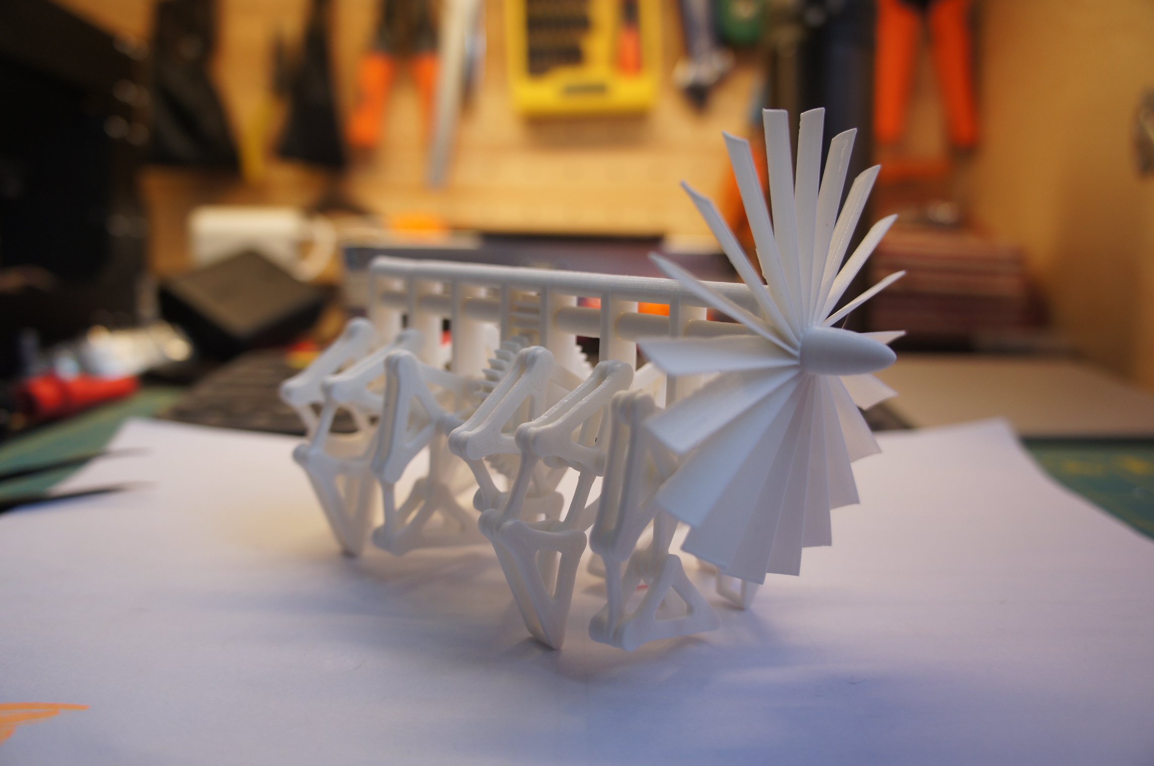3D printable Strandbeest (with PVA support) (用水溶性支撑可打印的风力兽)