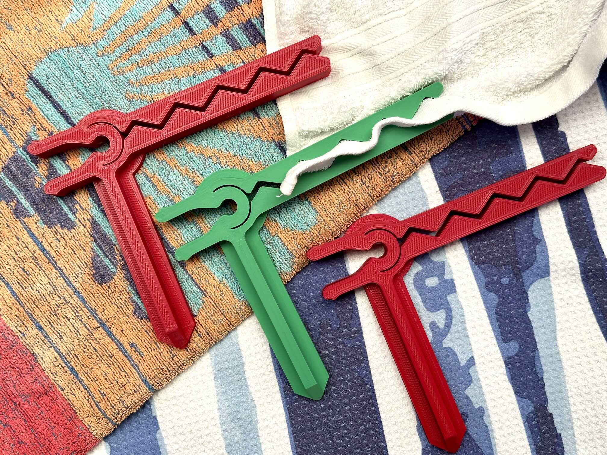 Beach Towel clip / Picnic Rug pin / Mat hold down peg