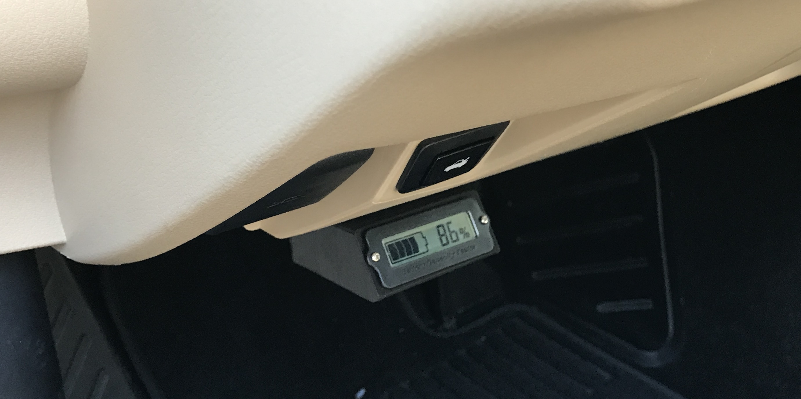 Car battery monitor