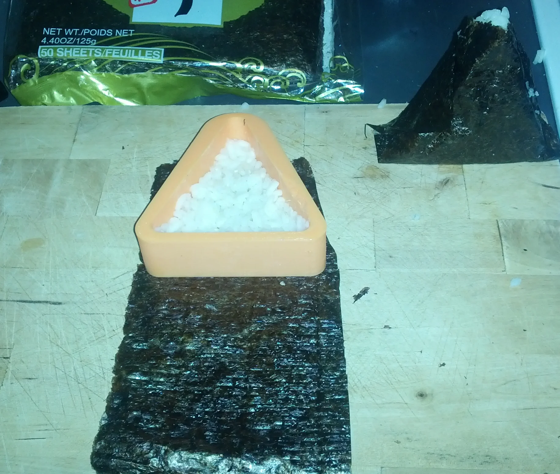 SUSHI ONIGIRI MAKER