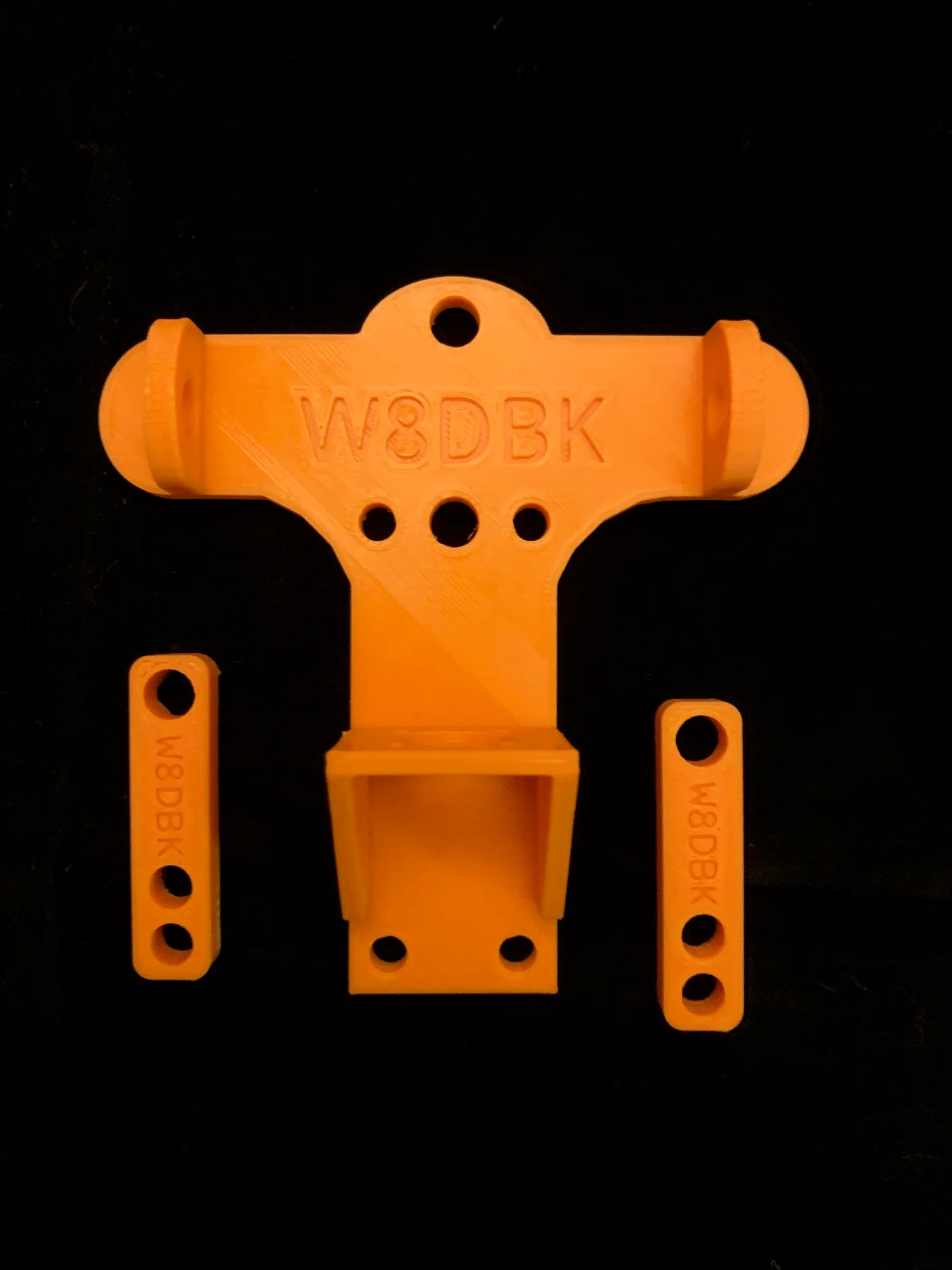 Dipole Center and Wire Antenna Isolators