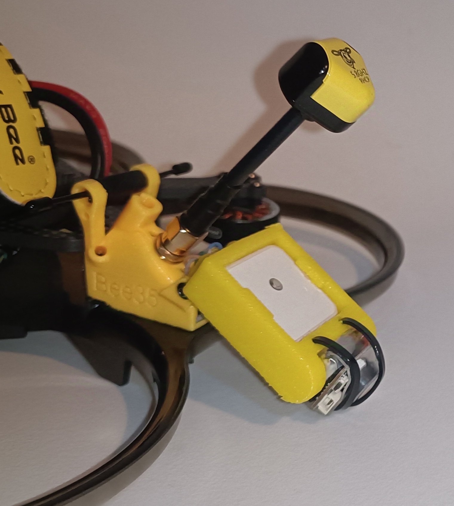 SpeedyBee Bee35 - Support GPS Beitan BE-252i + JHE42B Finder