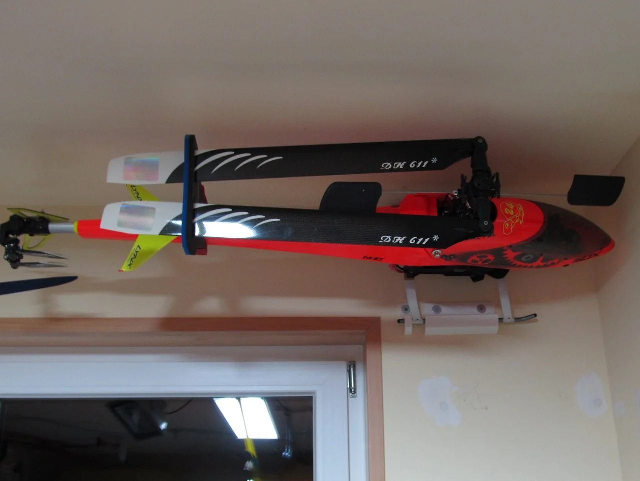RC Hubschrauber / Helicopter - Wandhalterung / Wallmount