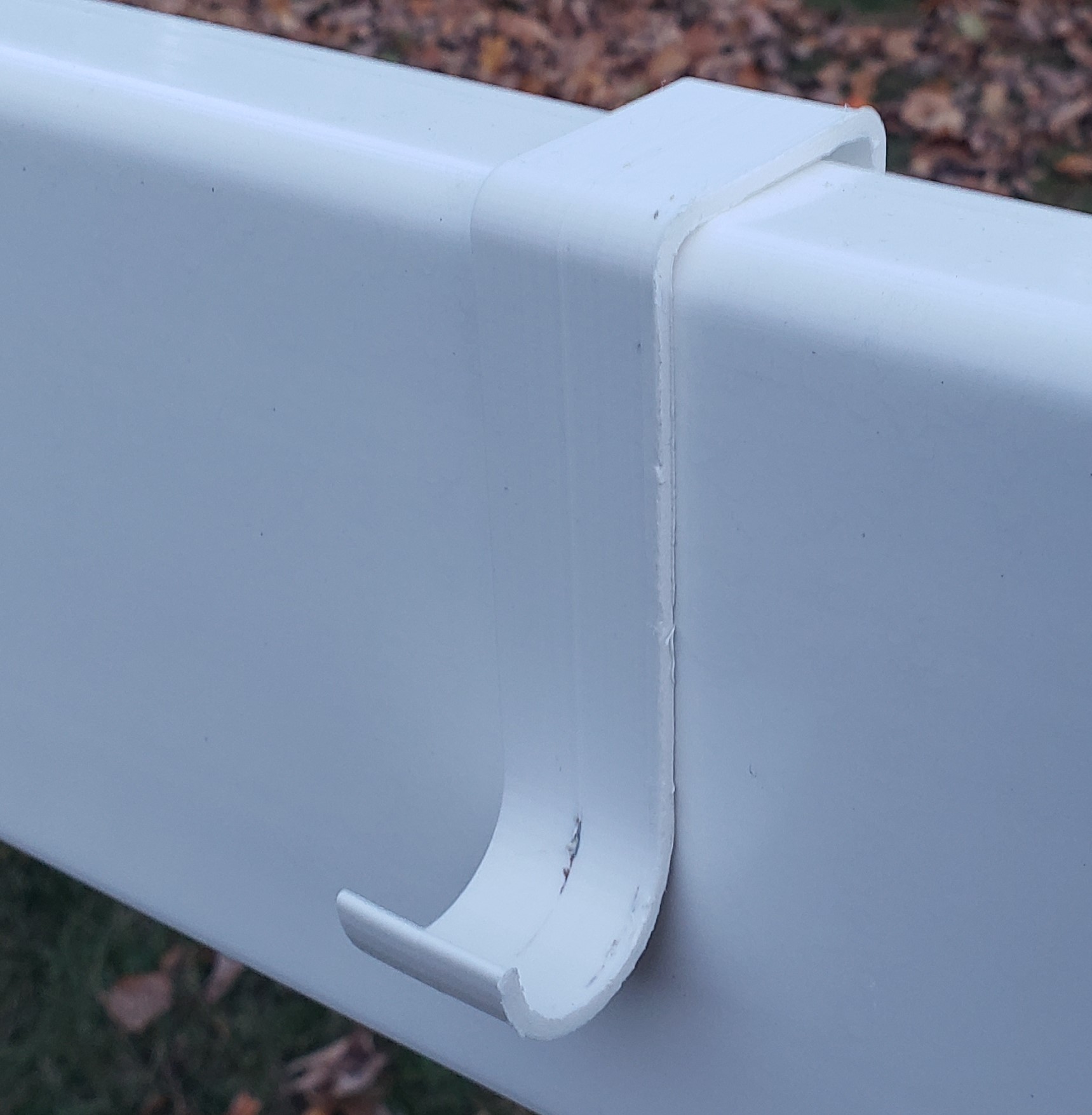 Holiday Decor Fence Hanger (Updated)