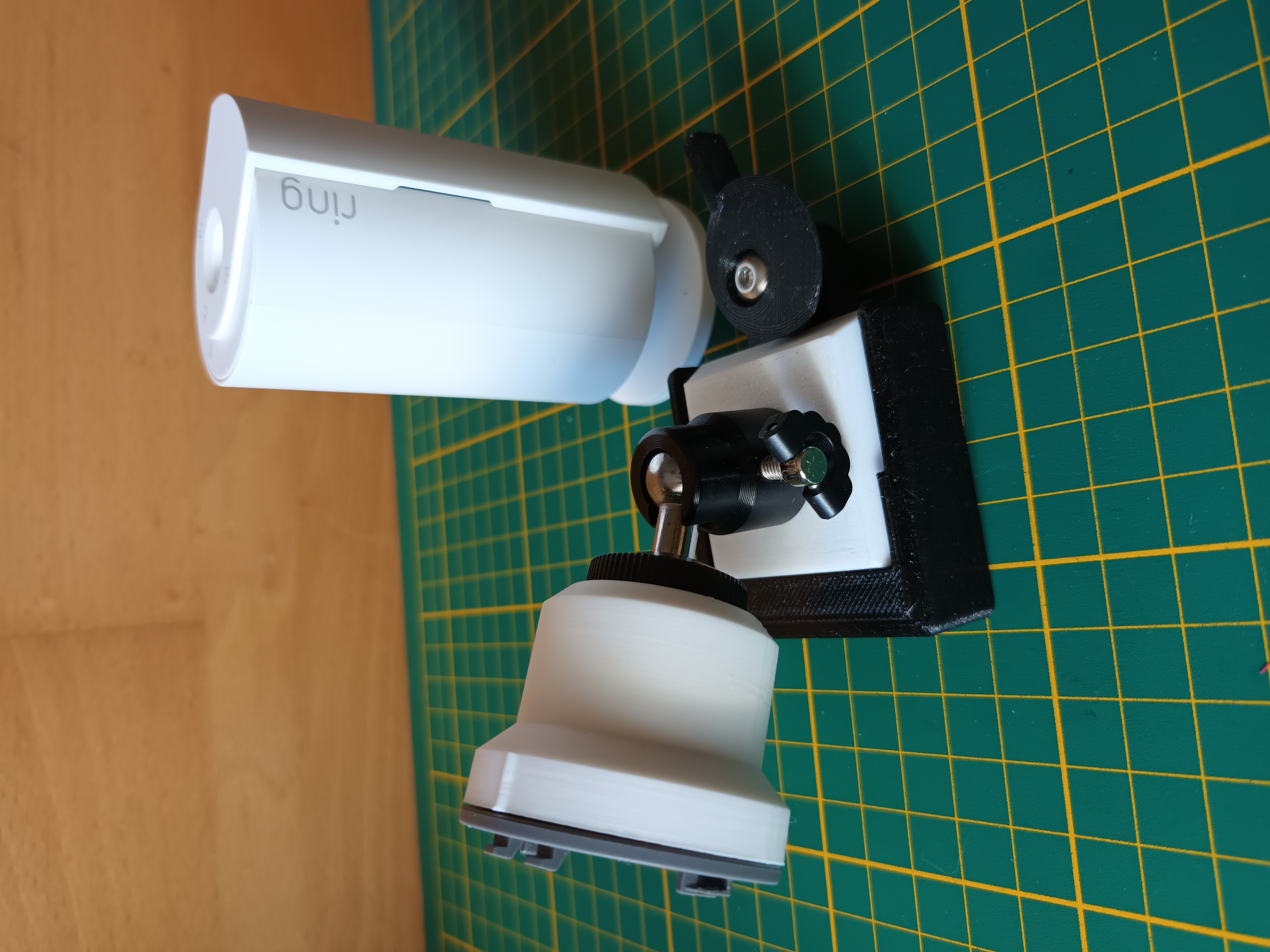 Universalhalterung für RING Indoor Kamera