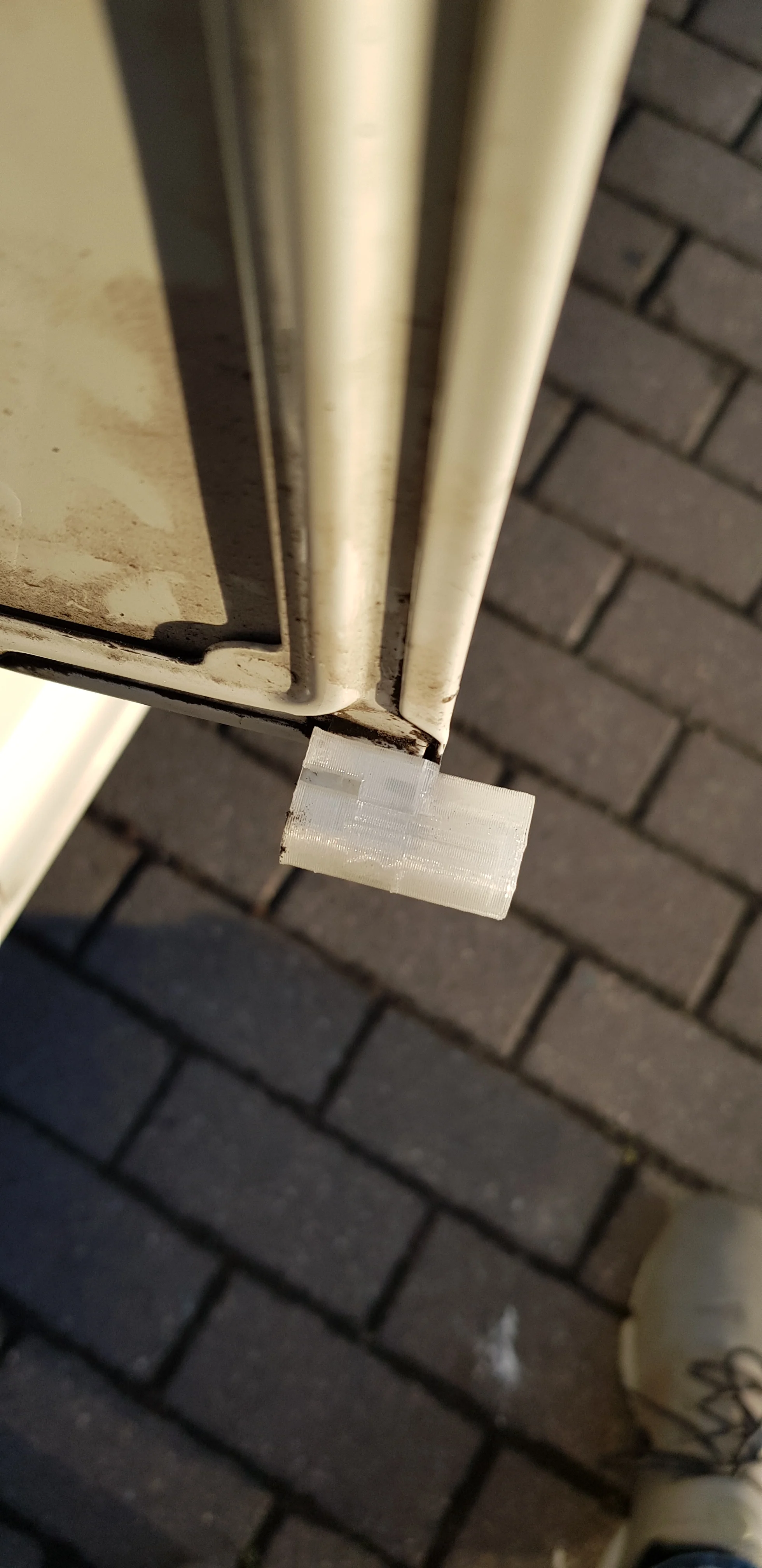 VW T5 Fuel door holder