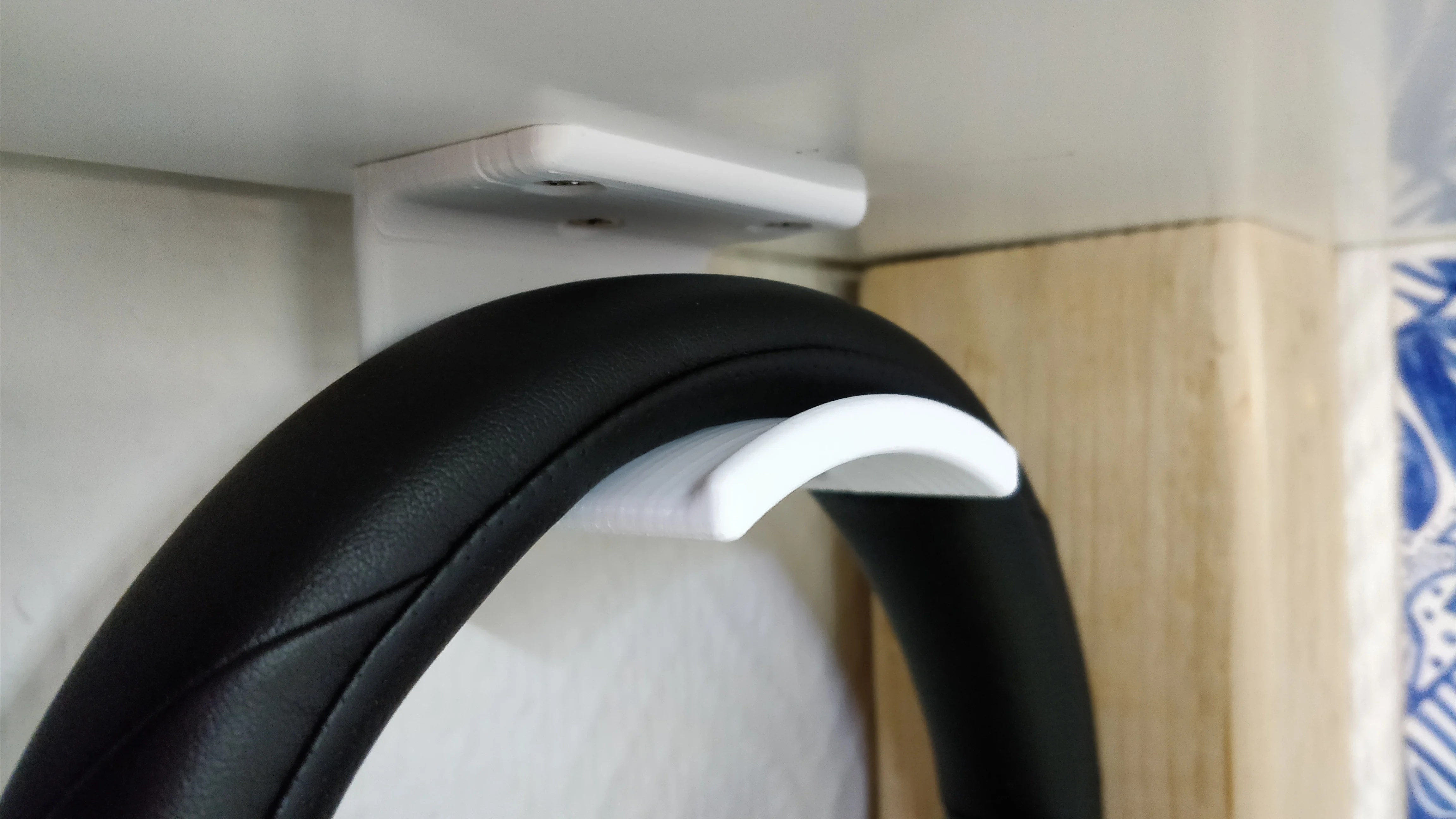Headphone holder