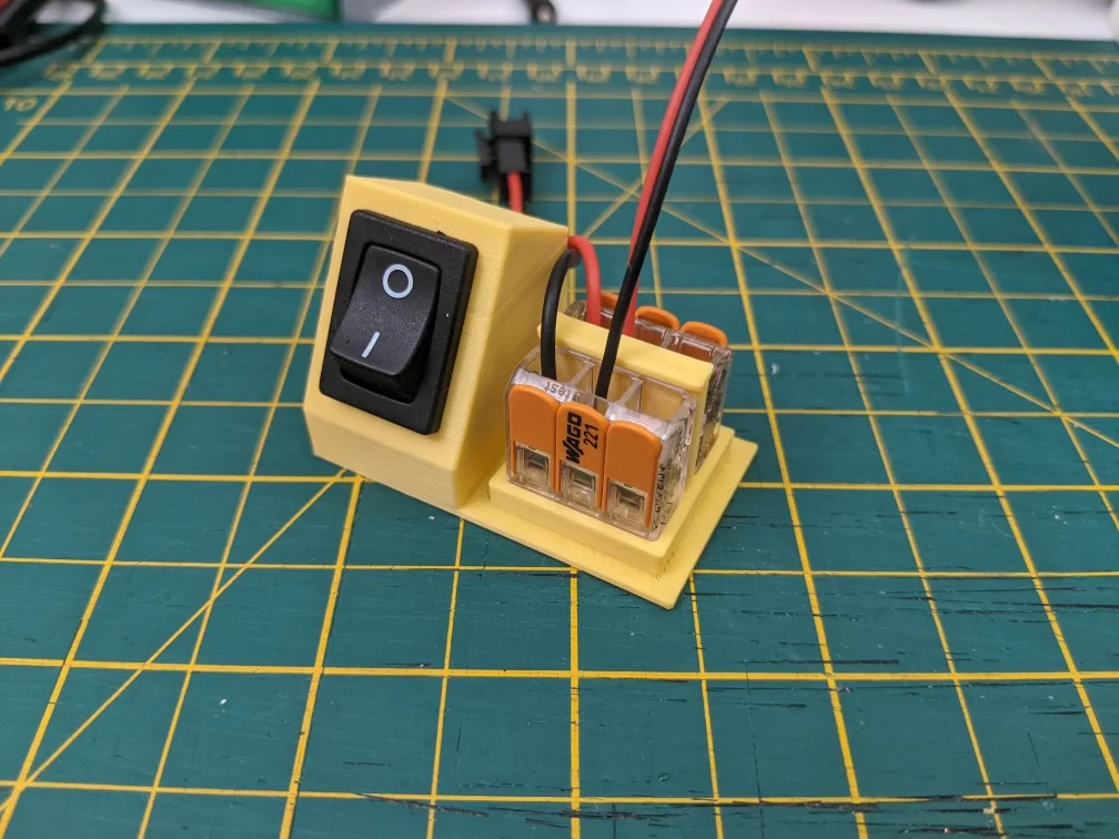 WAGO 221 Power Rail With Switch