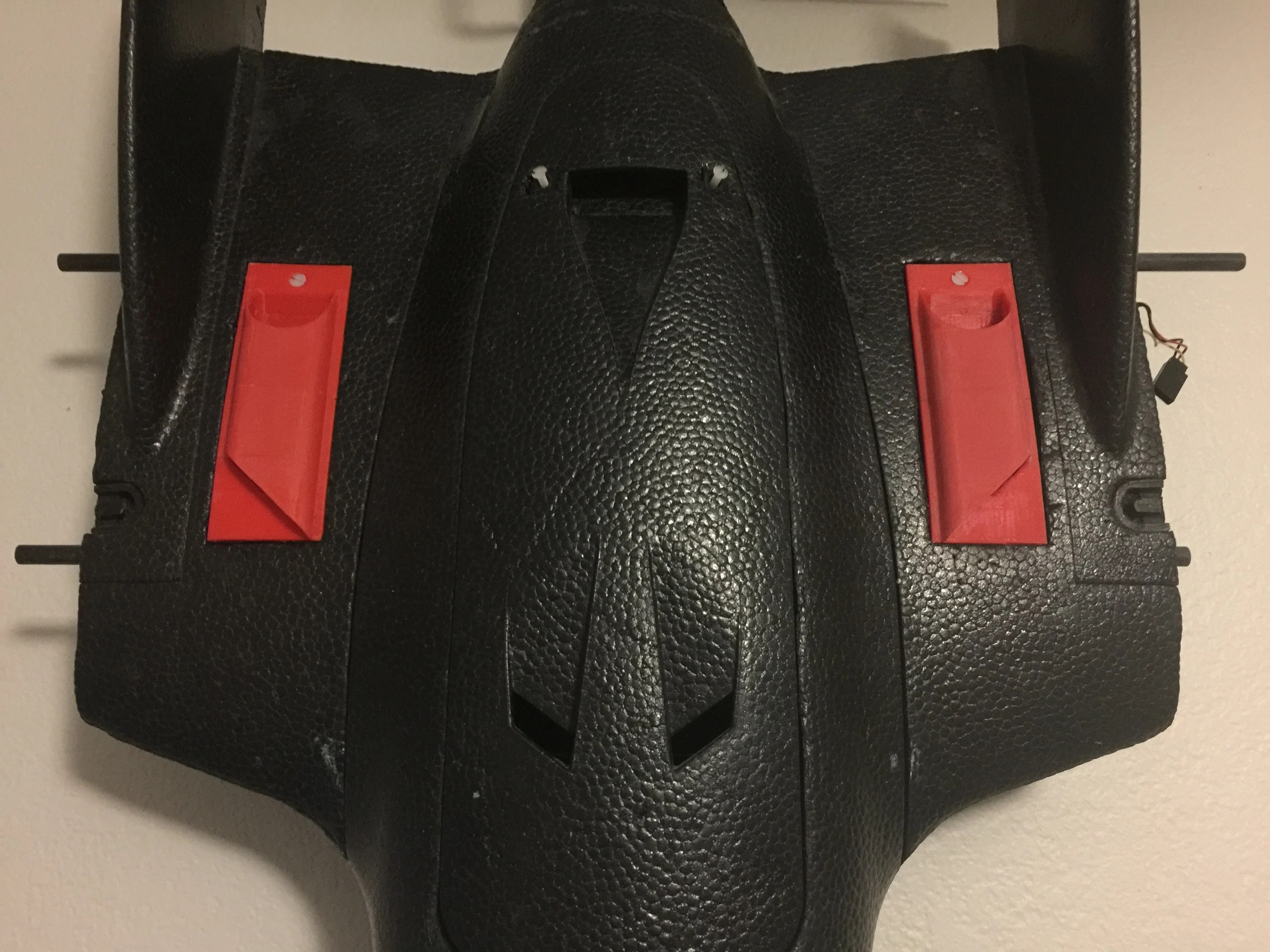 Curved hood scoops for the RVjet