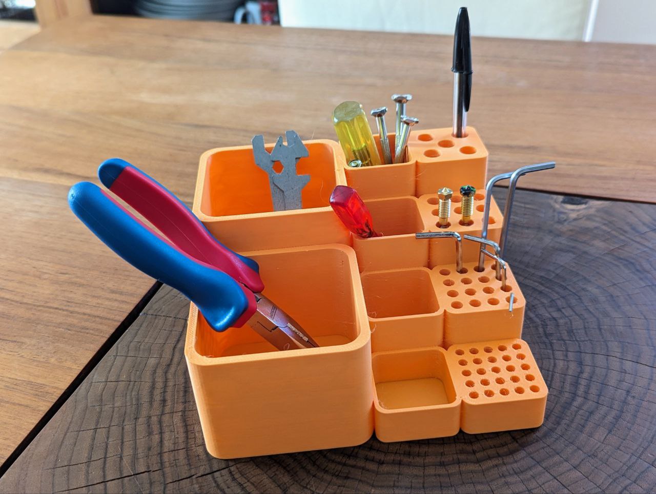 Nerd friendly tools organizer