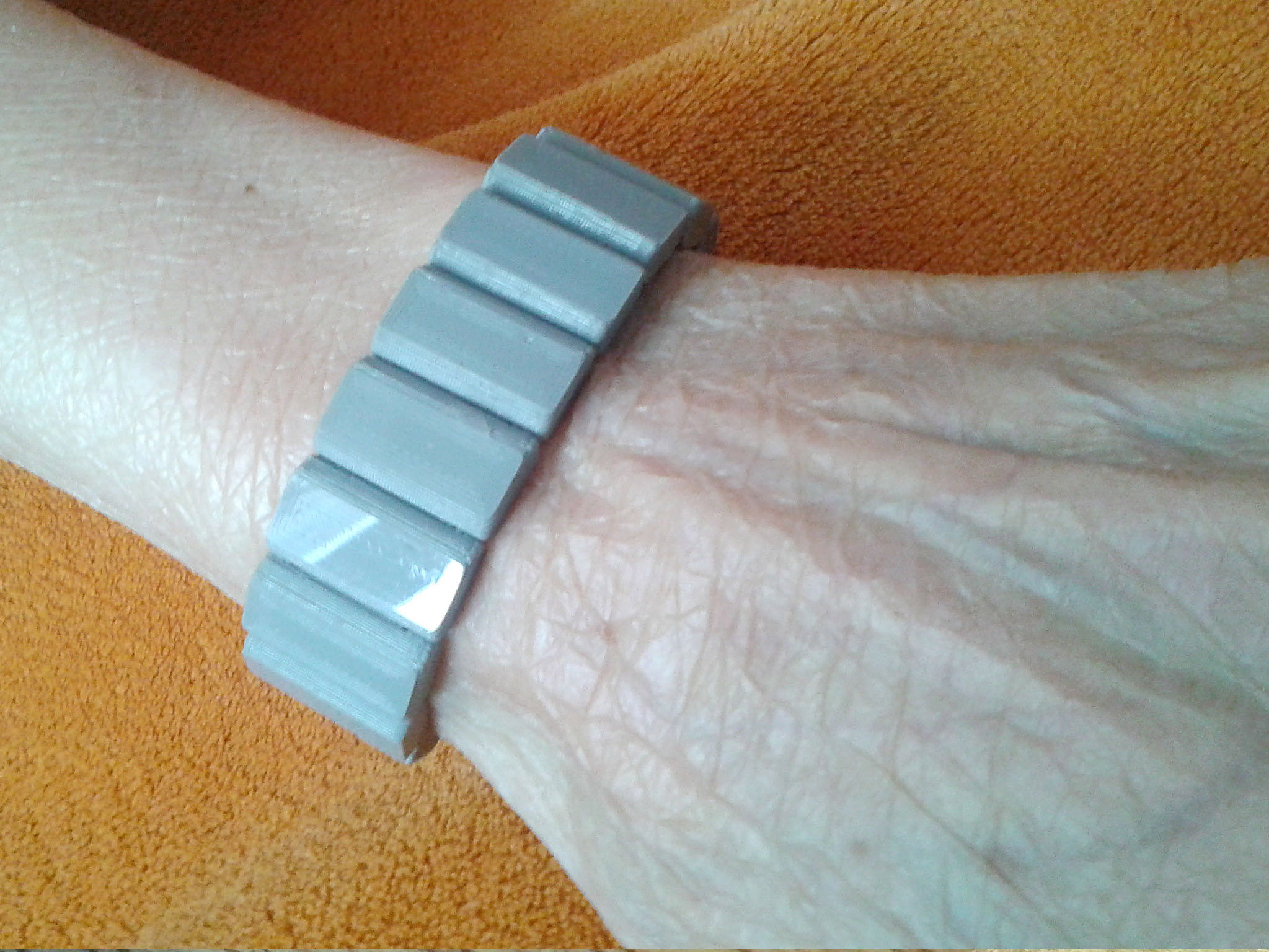 Pulsera elástica para personas mayores.