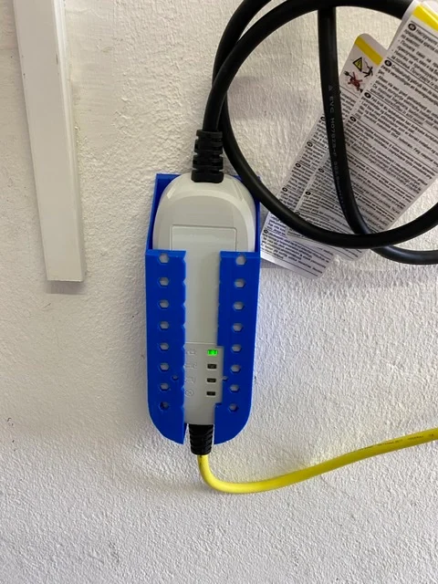 Cupra Charger Holder (Cupra Leon 4KL)