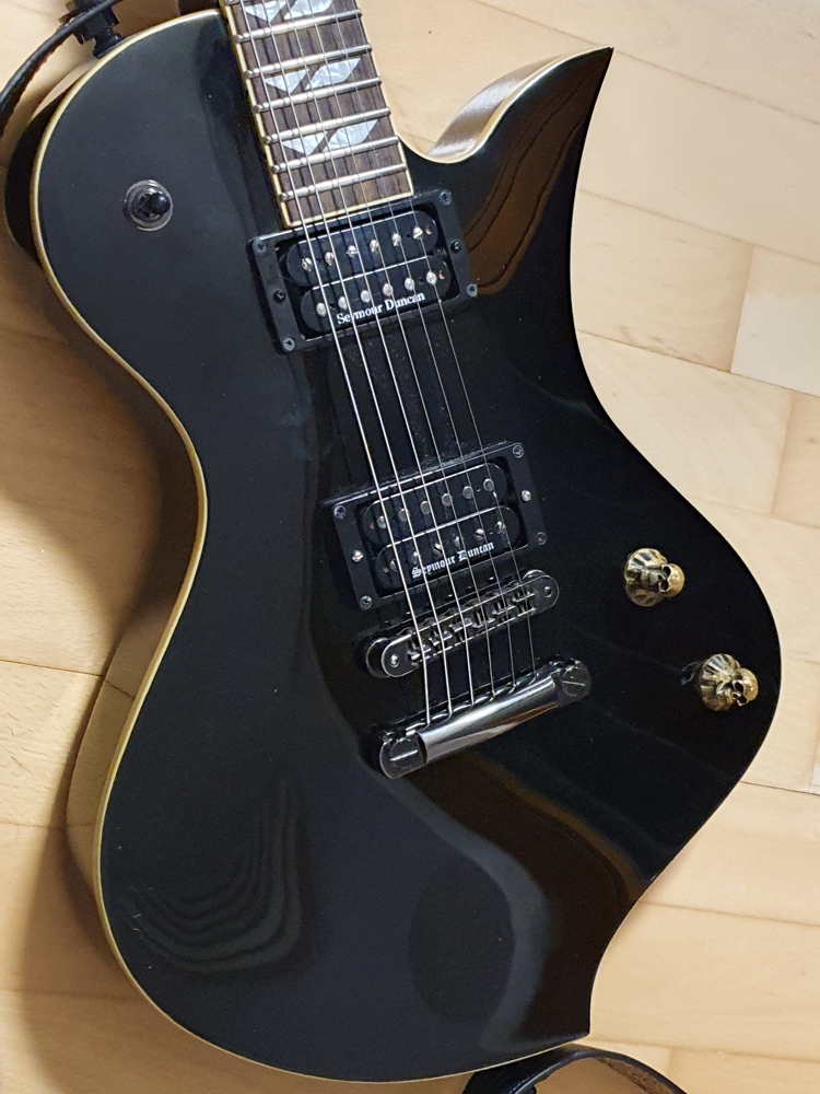 Guitar skull knob