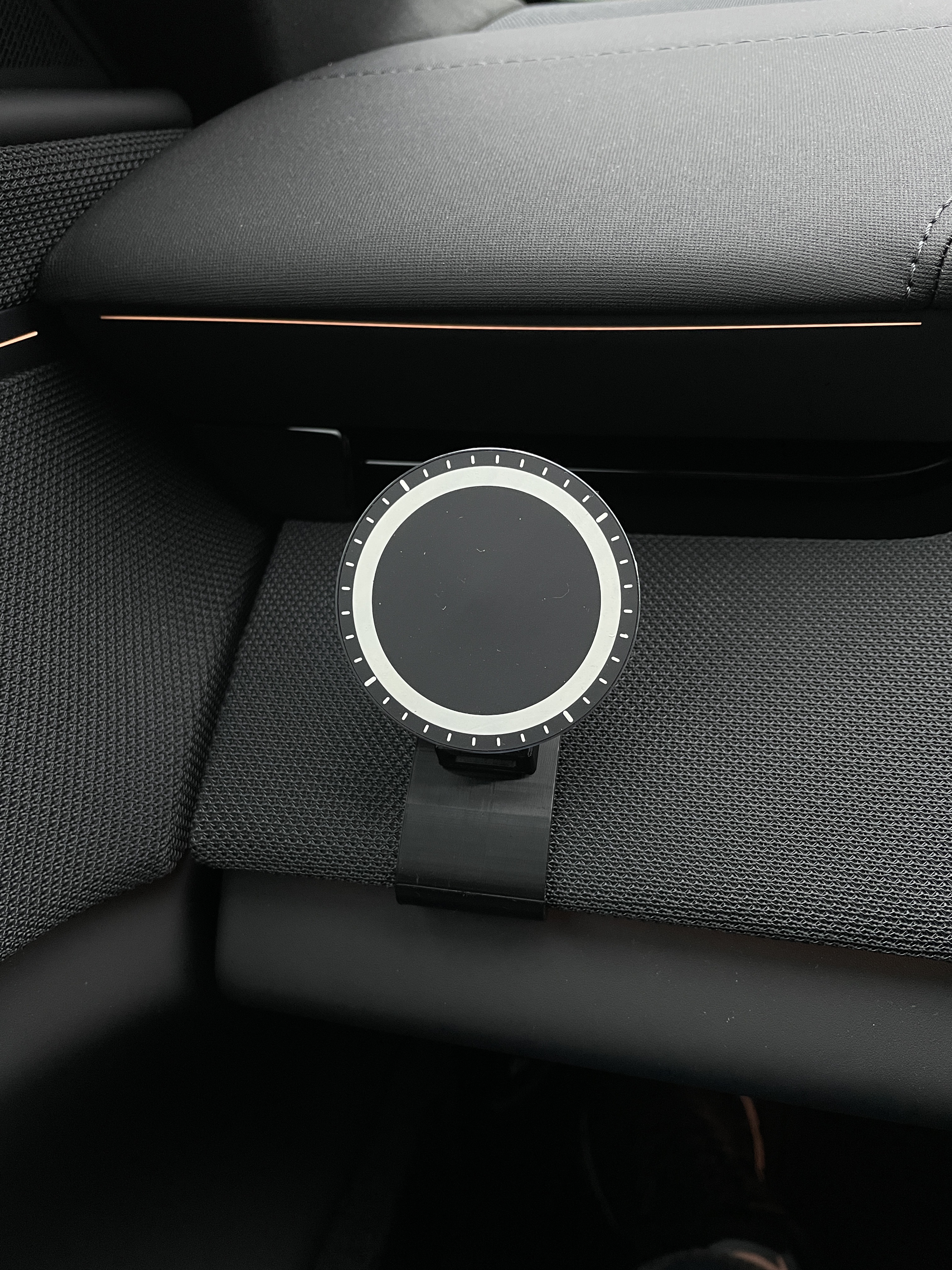 Smartphone Holder for Polestar4