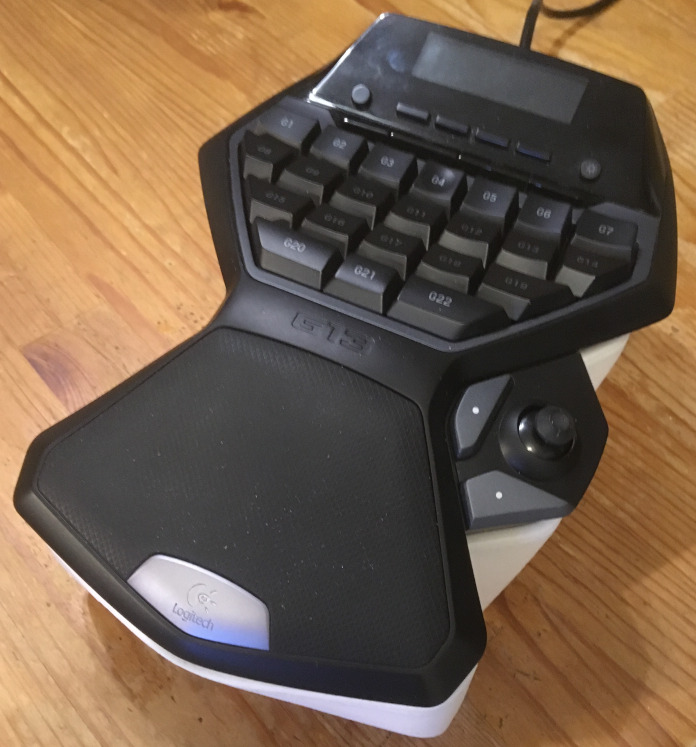Logitech G13 Gaming Keypad Lap Holder