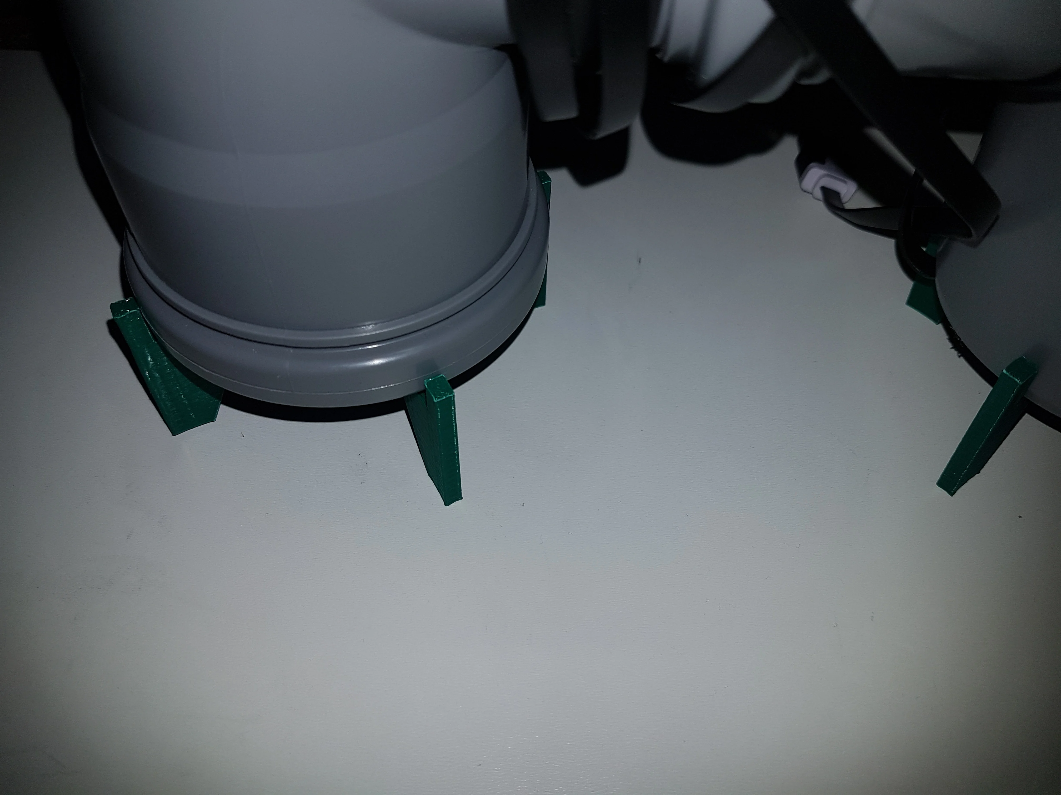 Stand for ESP8266 SDS011 SHT Luftdaten Hackair Pipe Housing Carrier