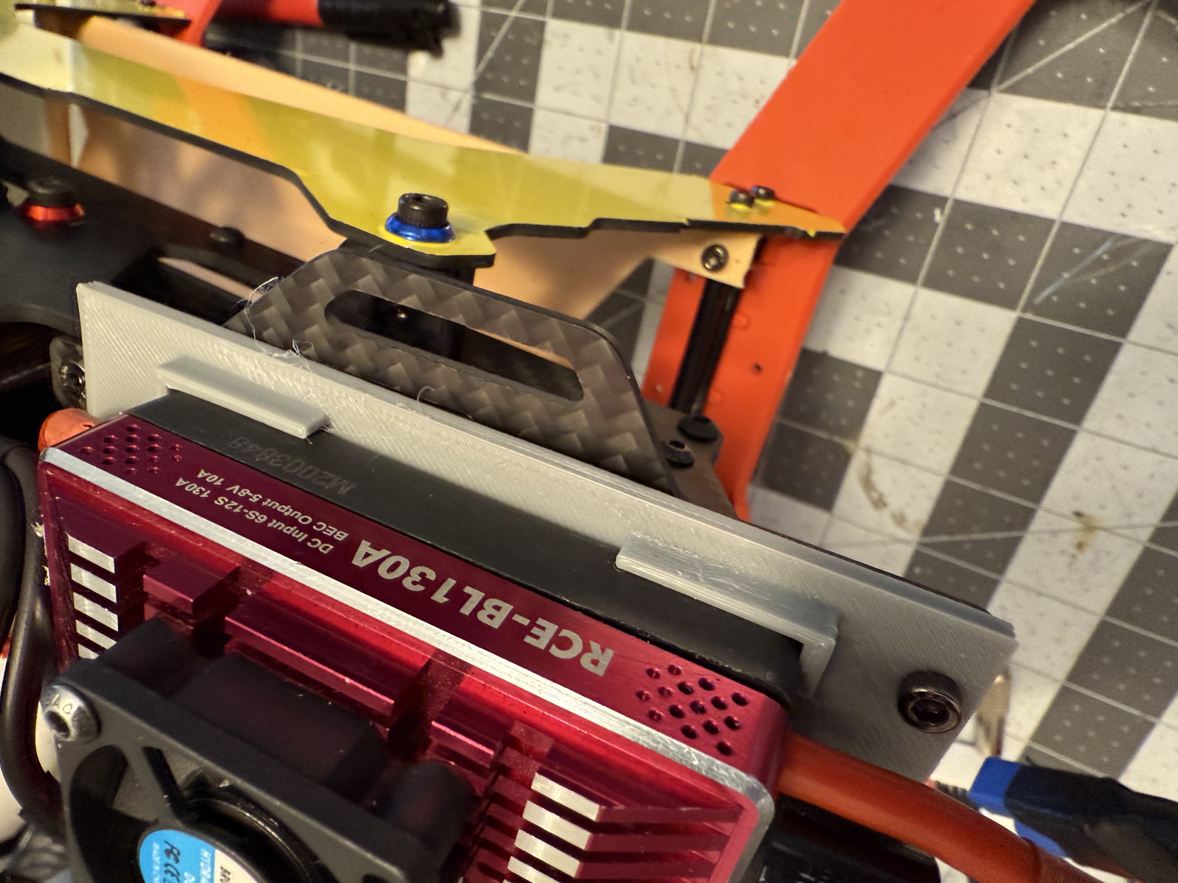 BL130A ESC Mount (Three pattern holes)