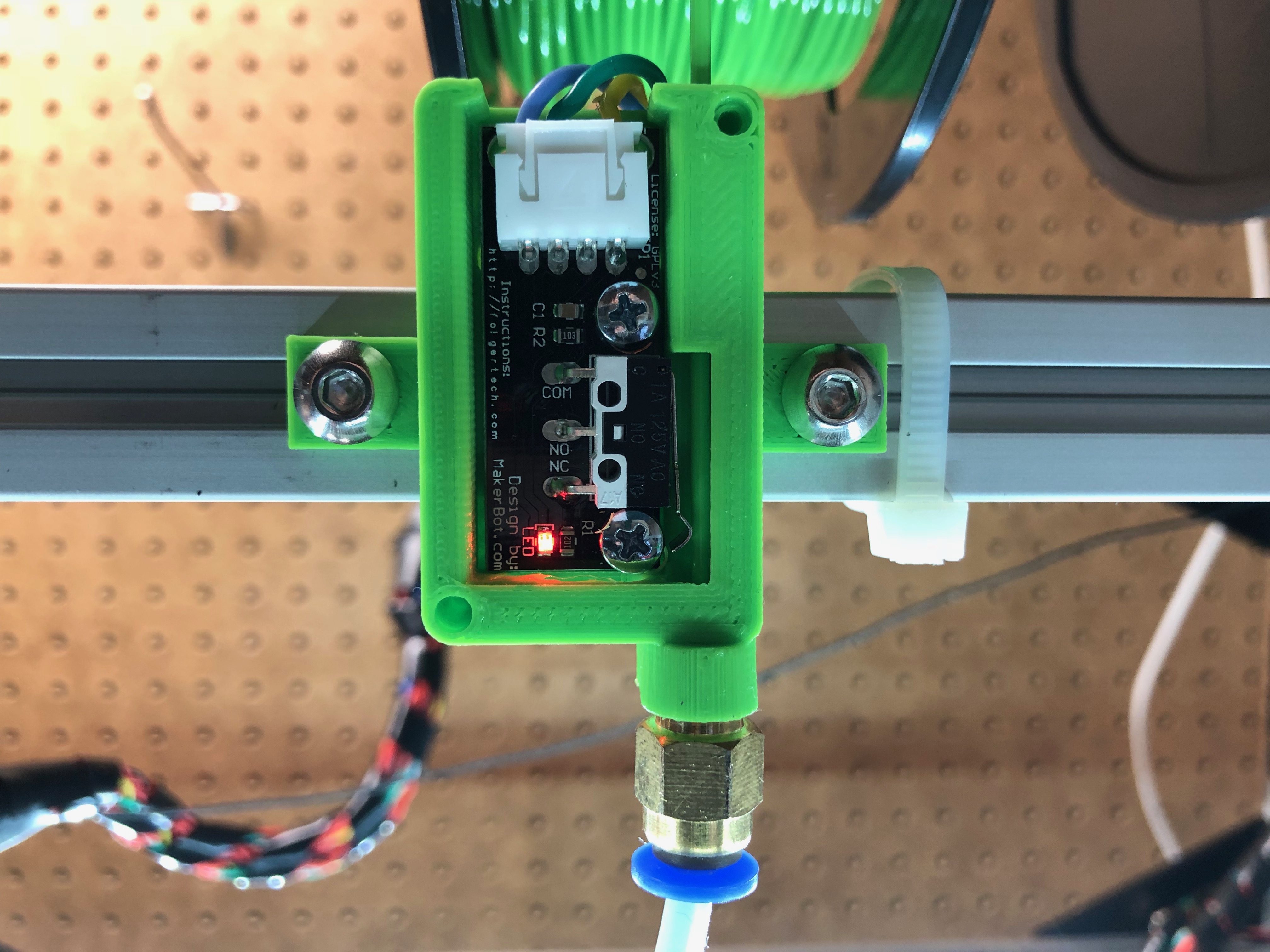 2020 Mountable Mechanical Filament Sensor with Bowden Connector
