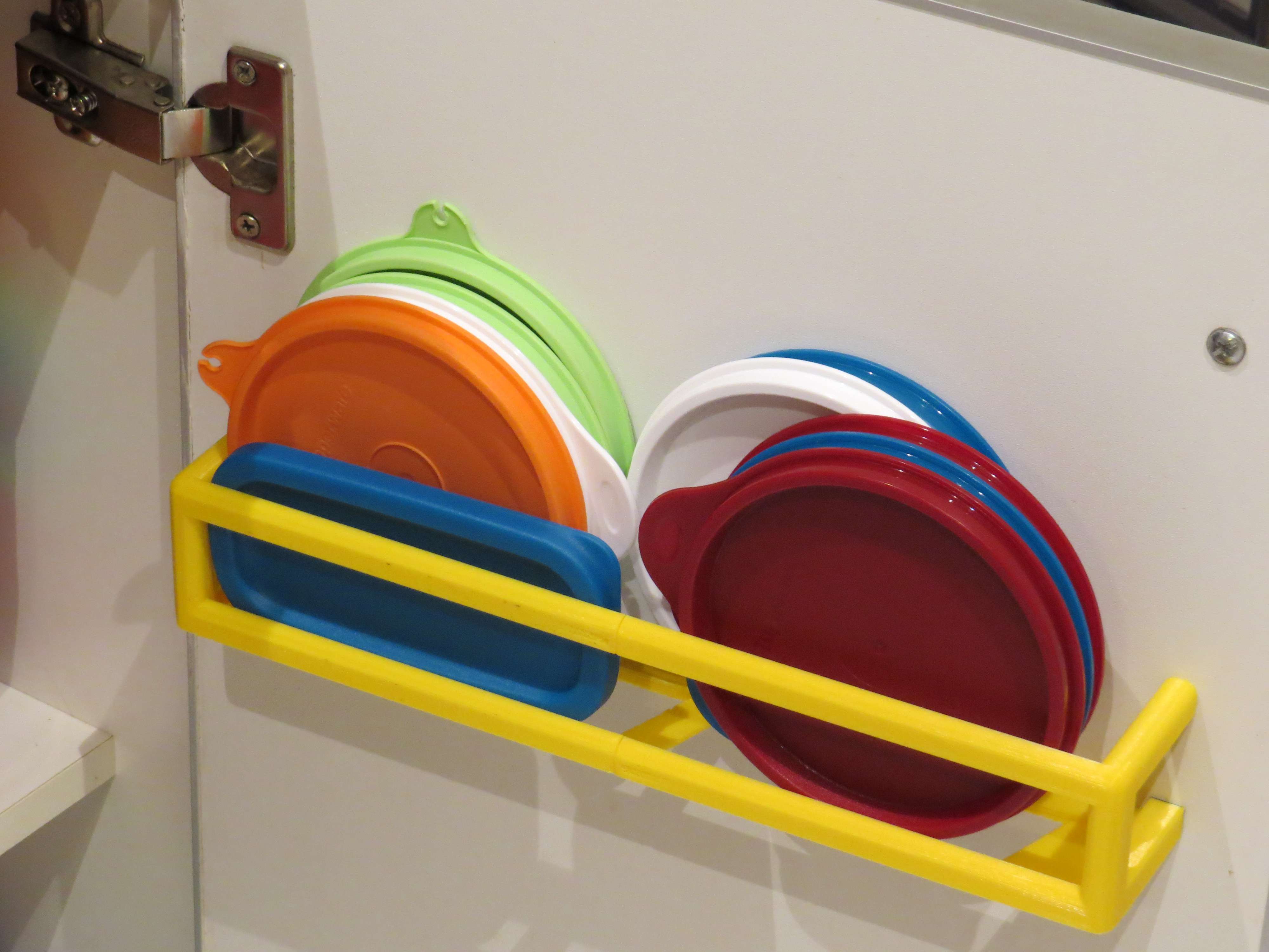 Suporte para tampas Tupperware - Série - Casa - S01E08