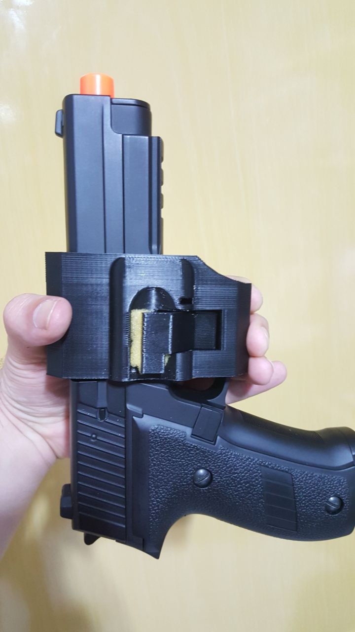 Cyma CM122 (Sig P226) Holster