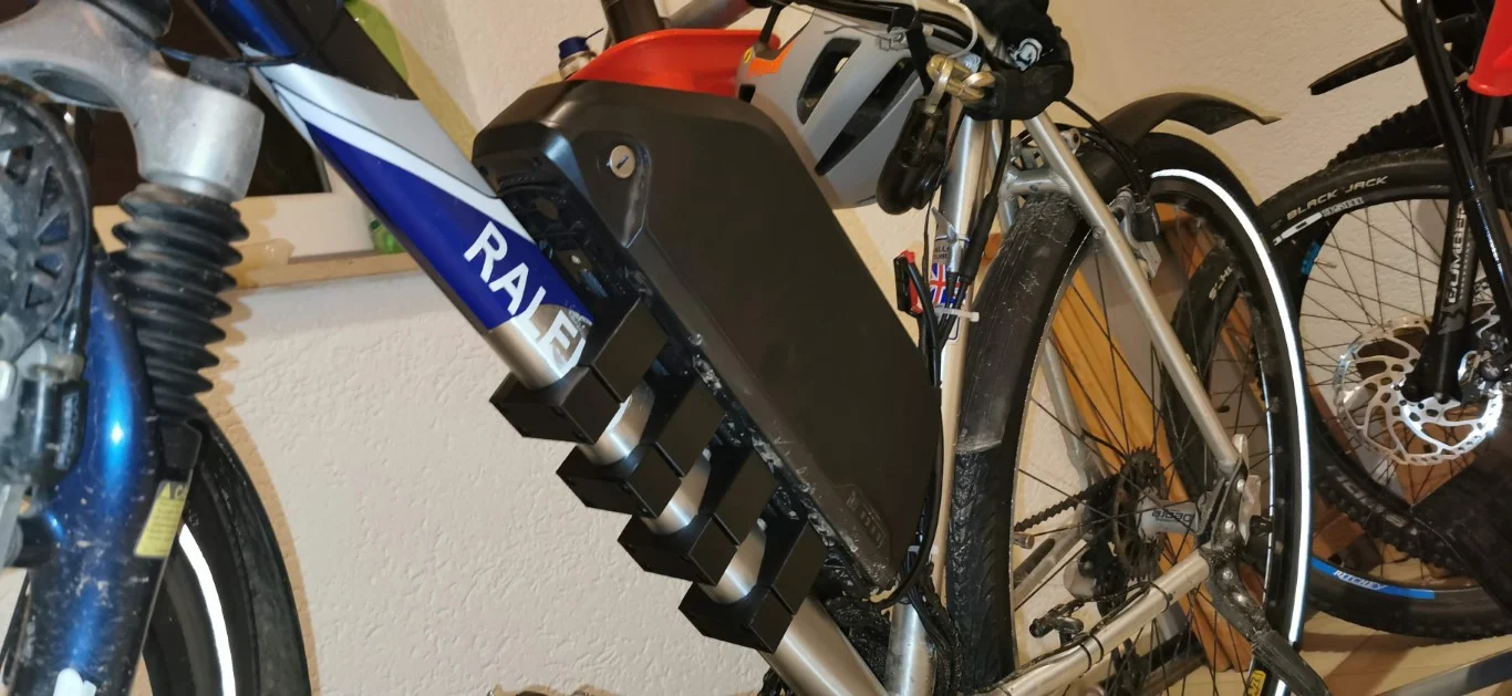SUPER STRONG BATTERY MOUNT - ebike battery holder
