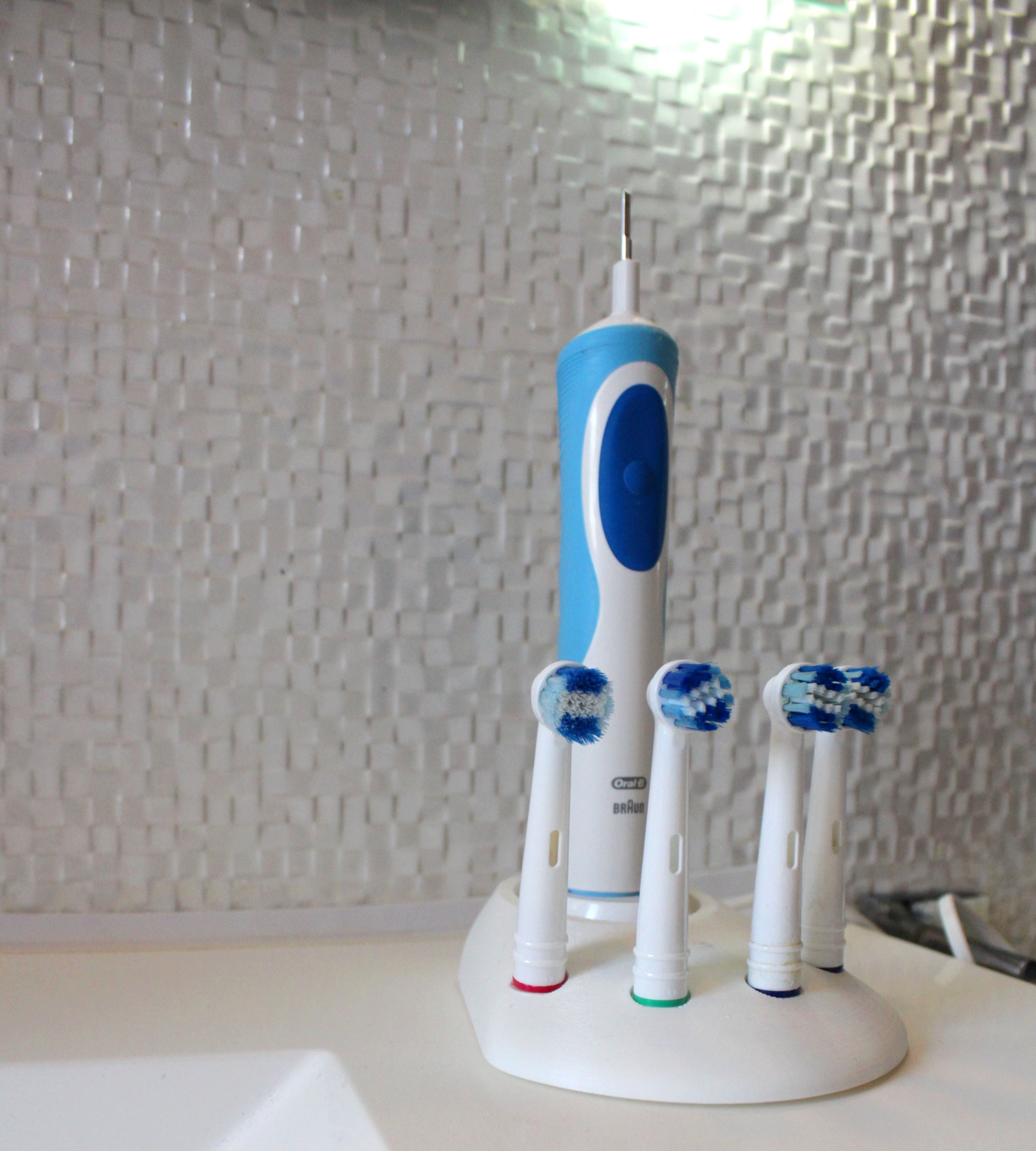 OralB Braun electric toothbrush support (4 heads version) - Supporto spazzolino elettrico