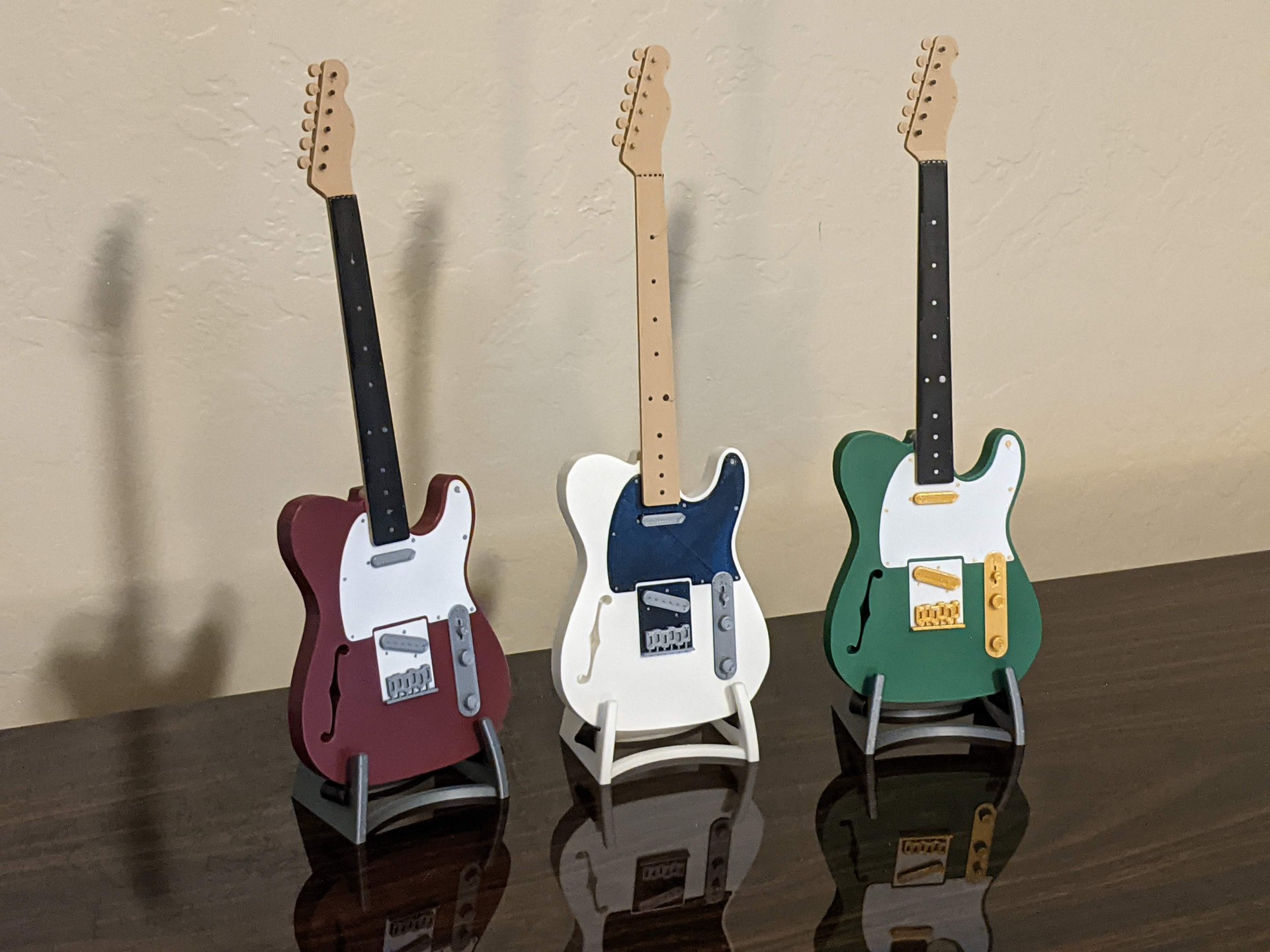 Telecaster Thinline Guitar and Stand