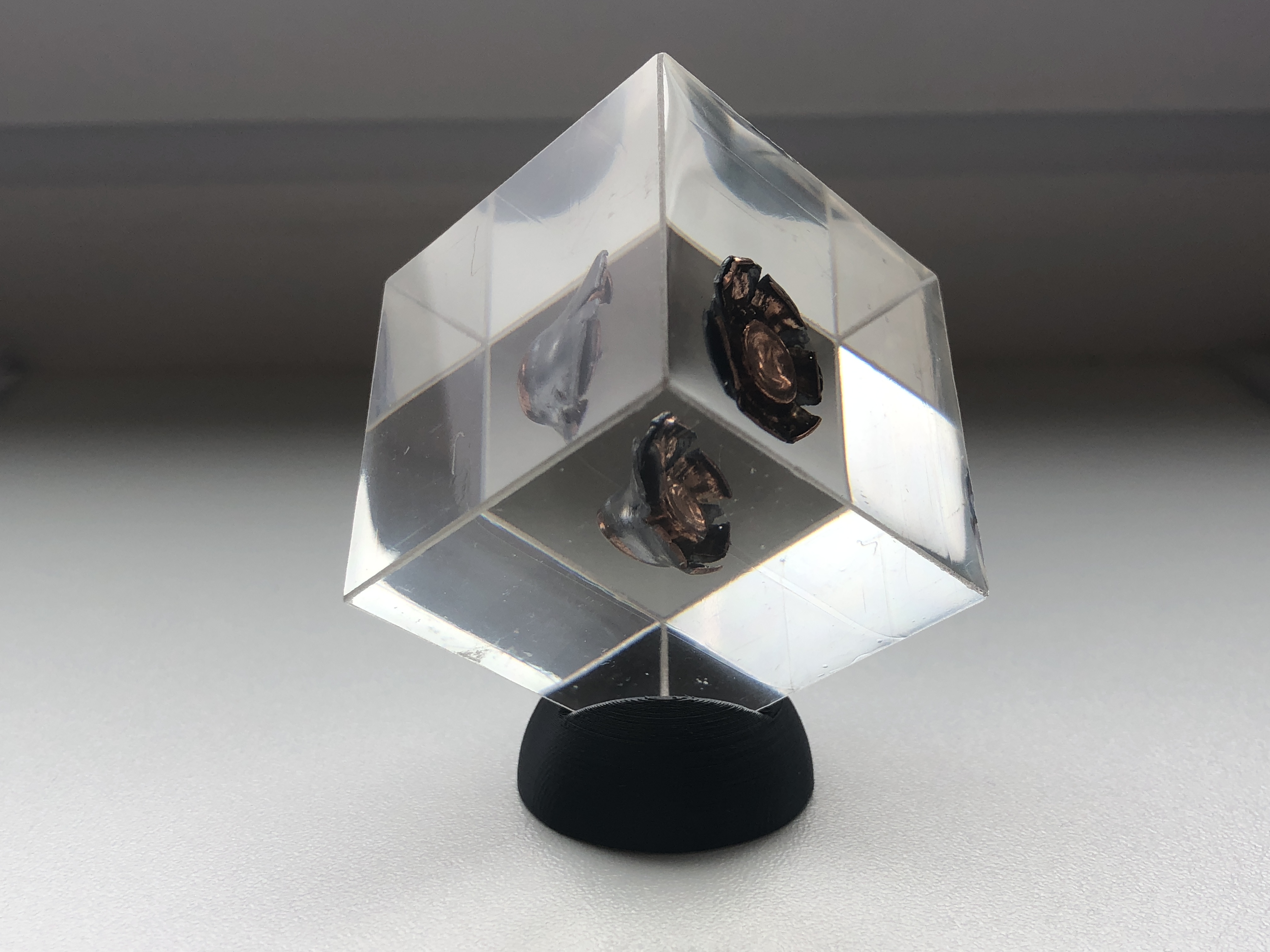 Corner Cube Base Stand