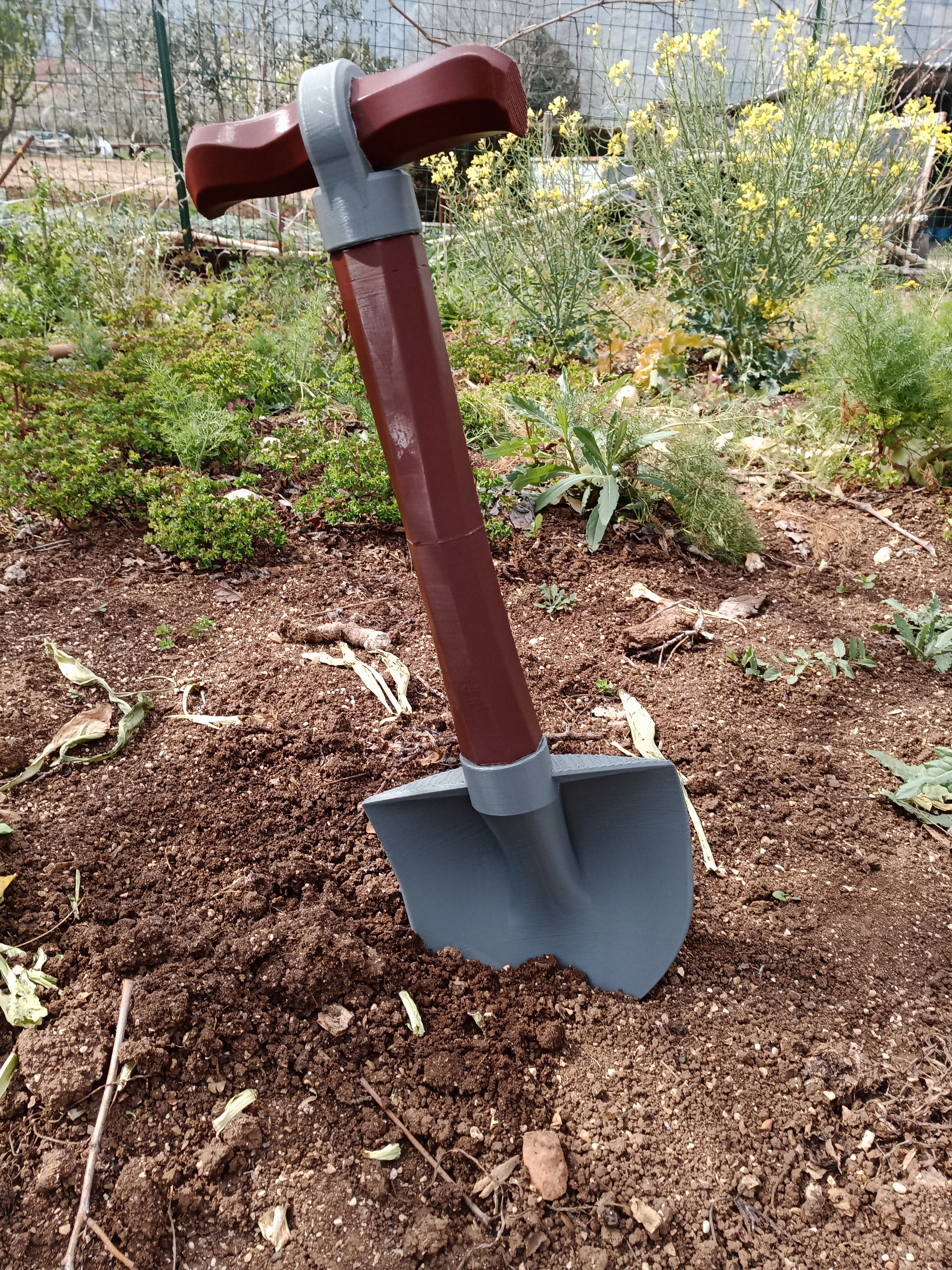 toon toy shovel